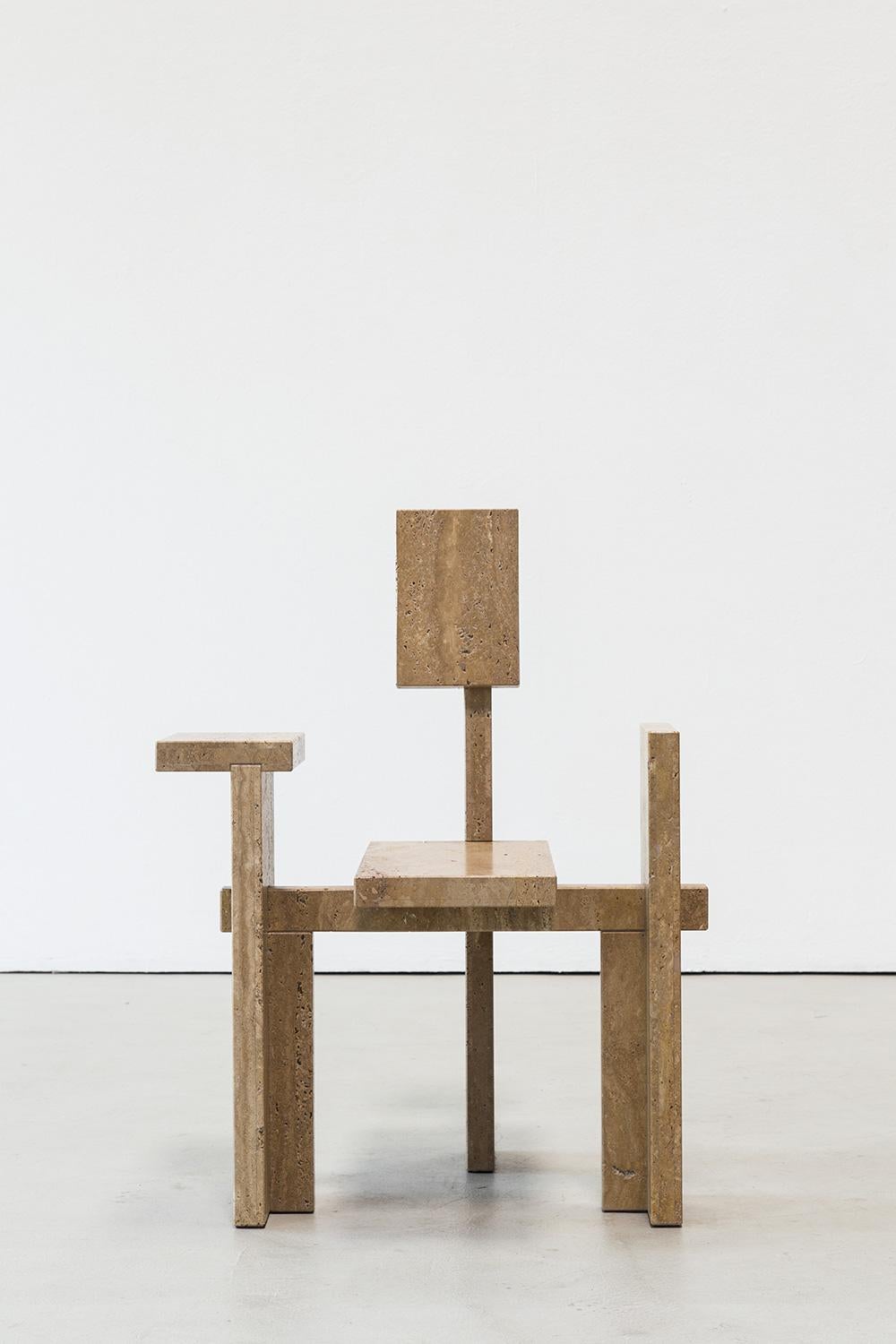 The Glyph Chair - Naturstein-Design von Kevin Krumnikl (Handgeschnitzt) im Angebot