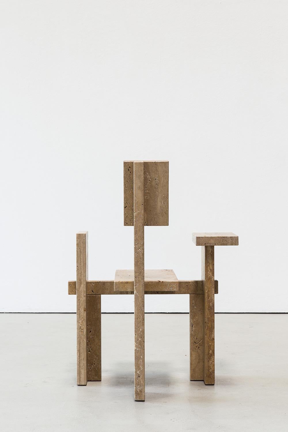 XXIe siècle et contemporain Chaise The Glyph (Travertin) en vente