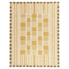 The Golden Grid: A Swedish-Inspired Masterpiece of Scandinavian Modern Style