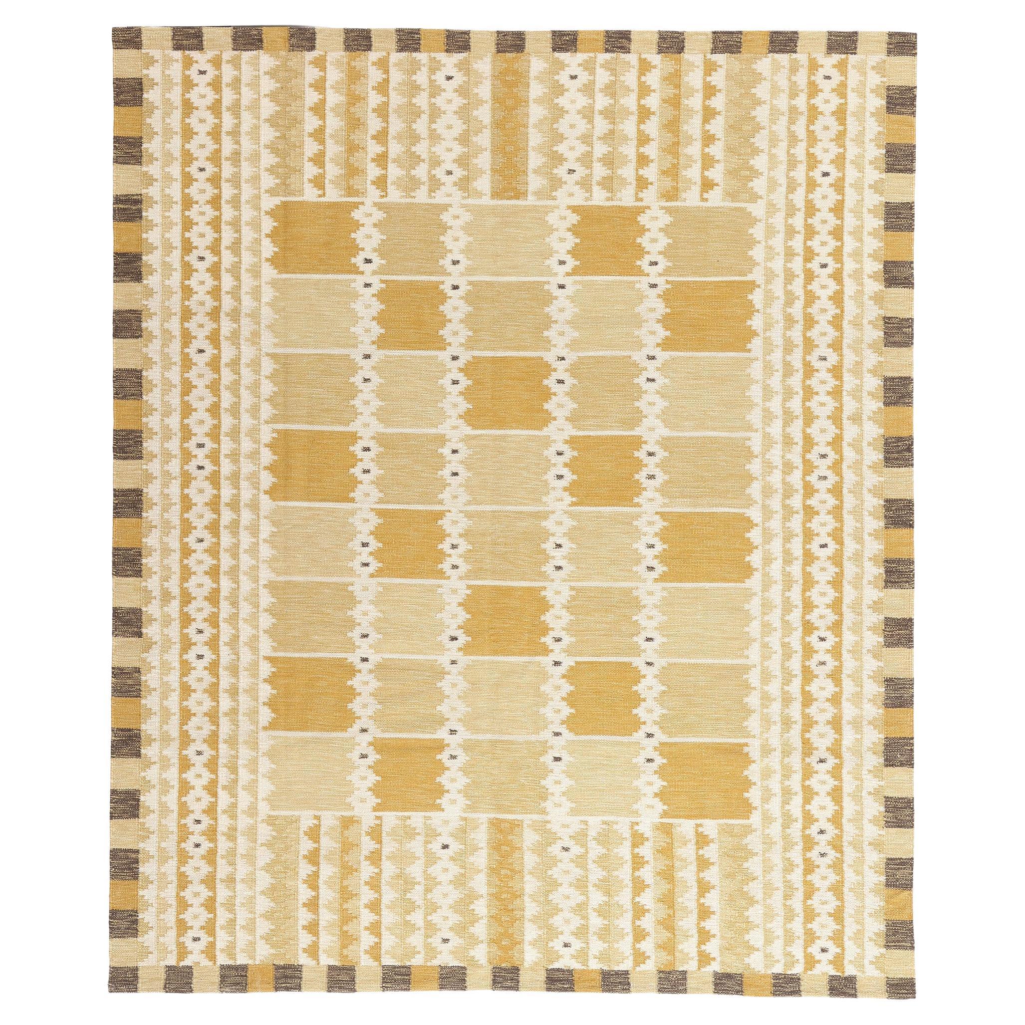 The Golden Grid: A Swedish-Inspired Masterpiece of Scandinavian Modern Style