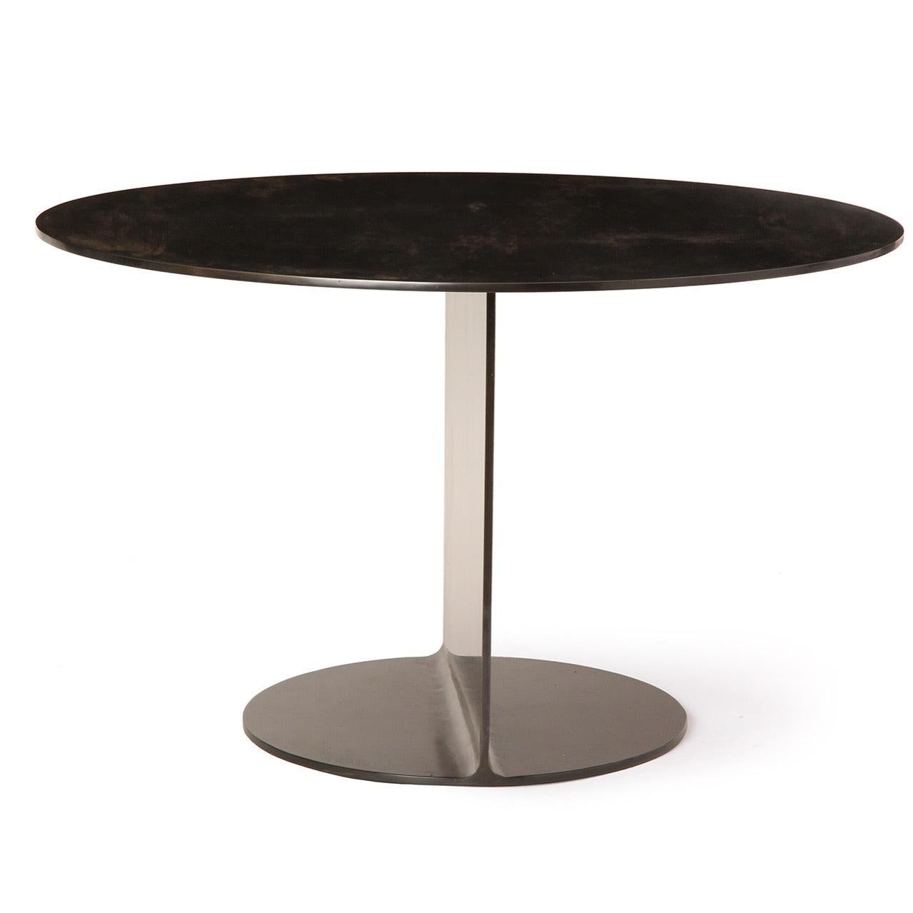 The 'Gong' Table en acier noirci, fabriquée sur commande Bon état - En vente à Sagaponack, NY