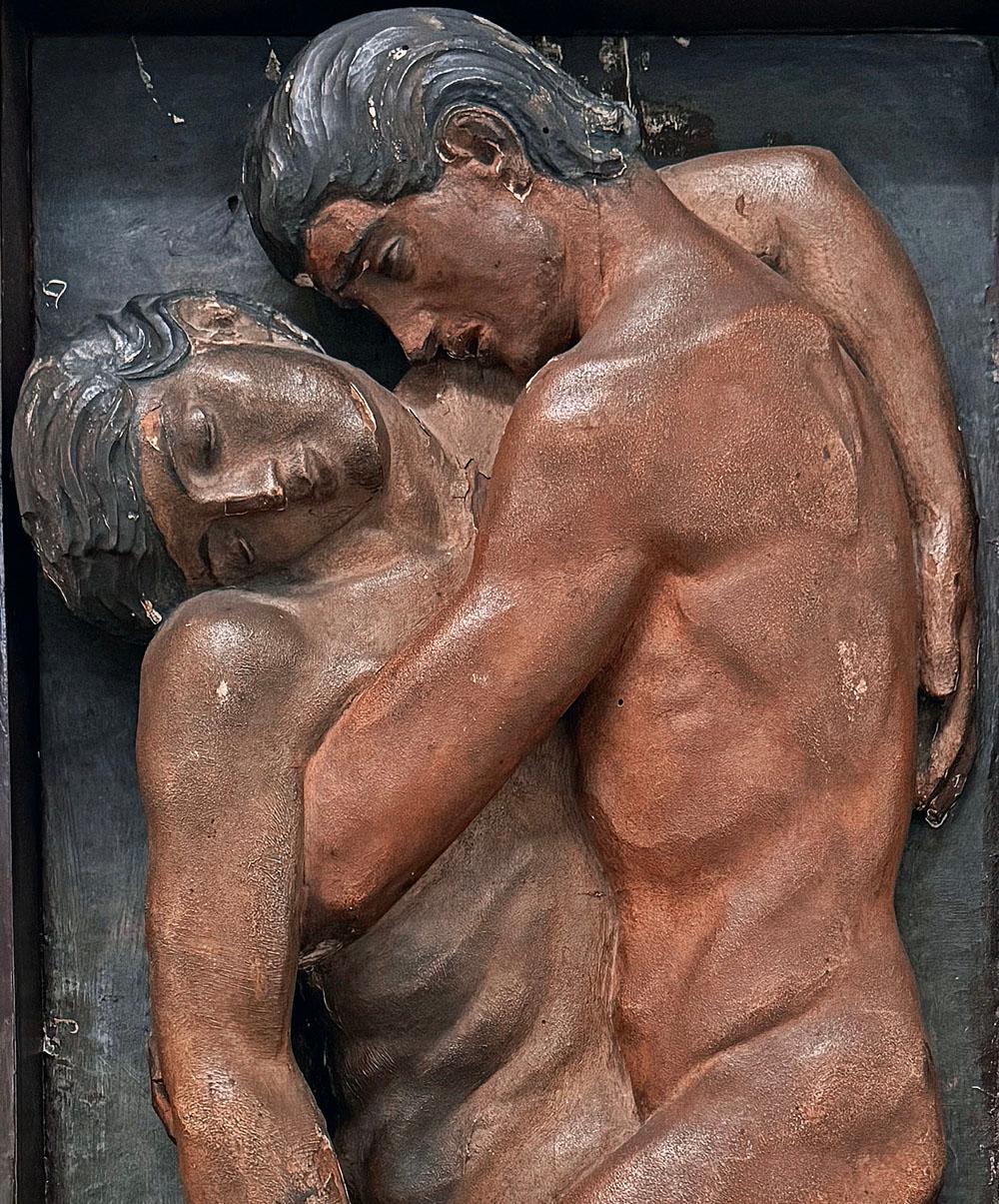 „Der gute Samaritan“, bemerkenswerte Art-Déco-Reliefskulptur mit zwei männlichen Akten (Art déco)