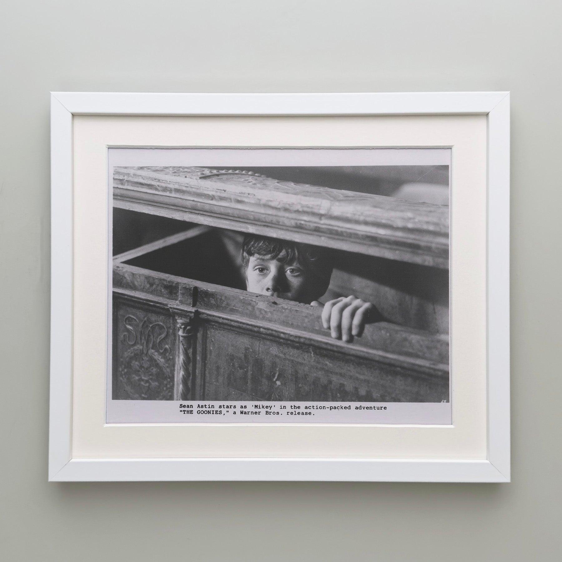 The Goonies 1985 Publicity Film Movie Press Still Framed Excellent état - En vente à Bath, Somerset