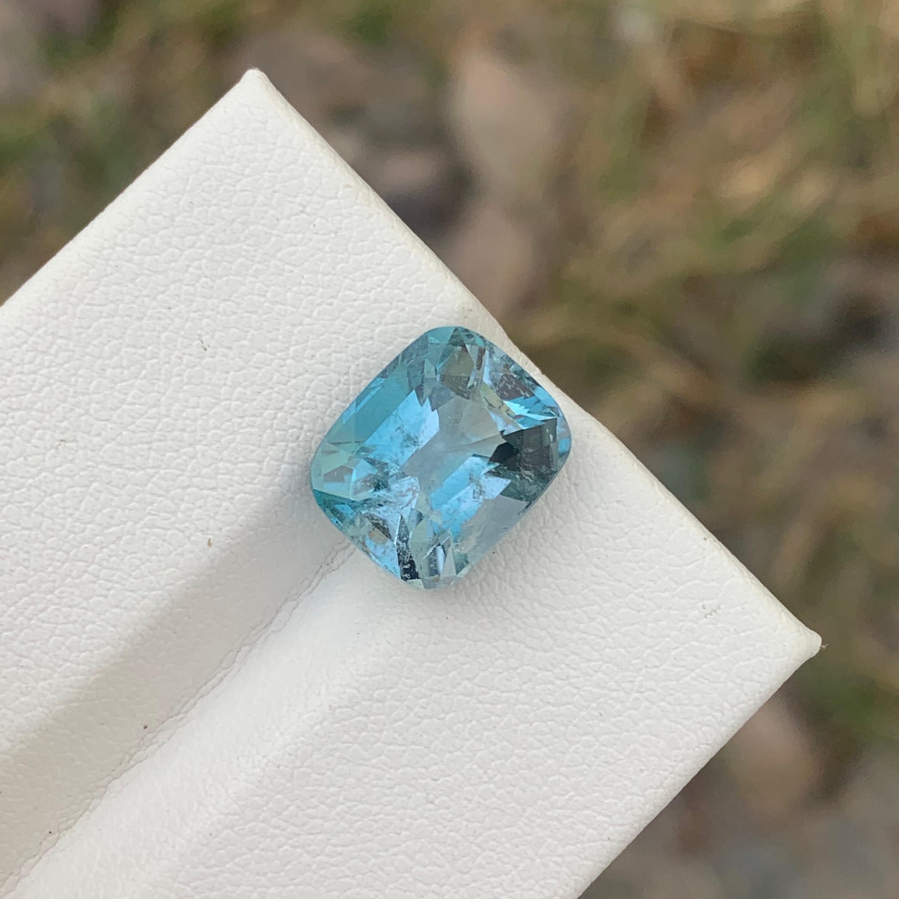 The Gorgeous Color Loose Natural Blue Bicolor Tourmaline Gemstone 7.50 Carats  For Sale 5