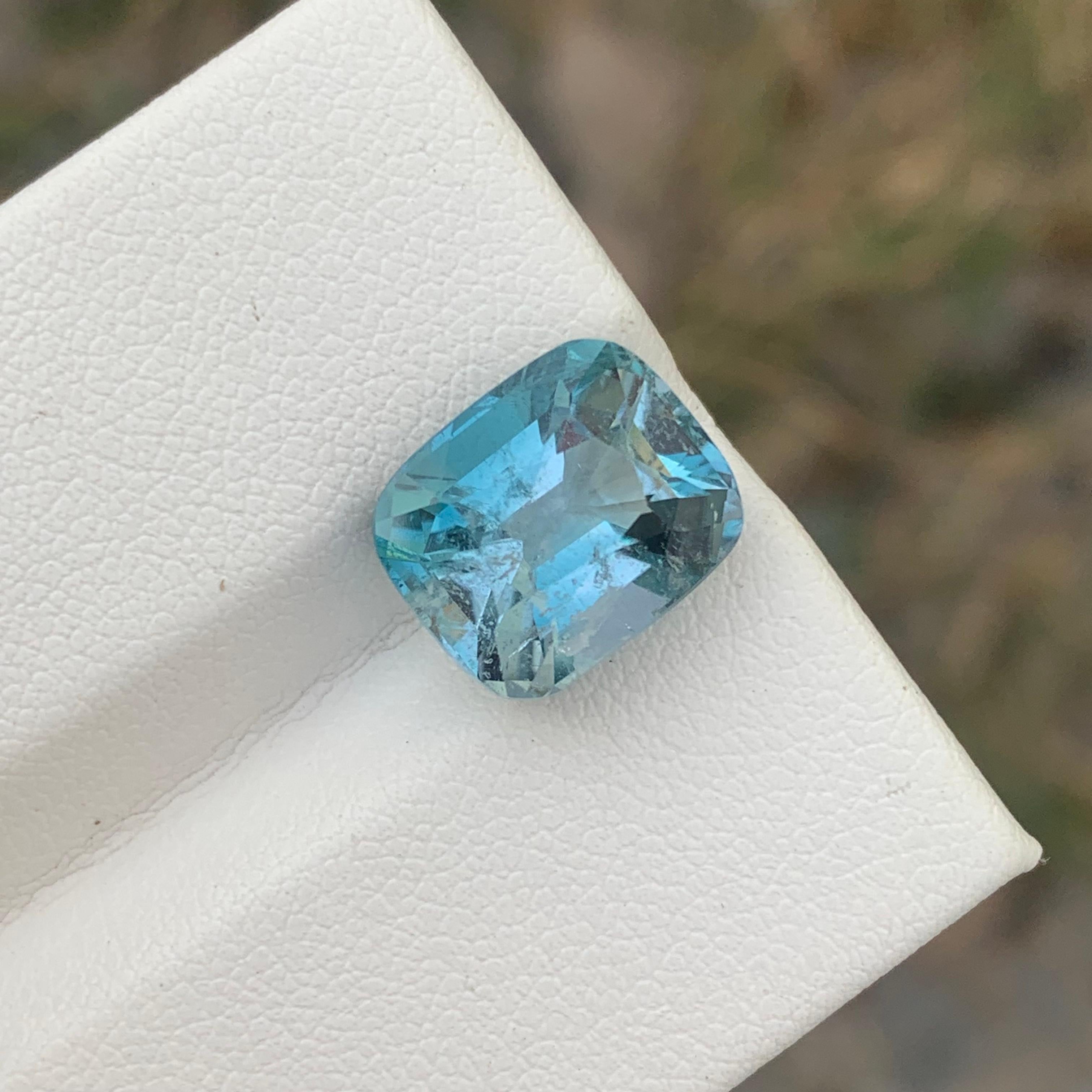 The Gorgeous Color Loose Natural Blue Bicolor Tourmaline Gemstone 7.50 Carats  For Sale 7