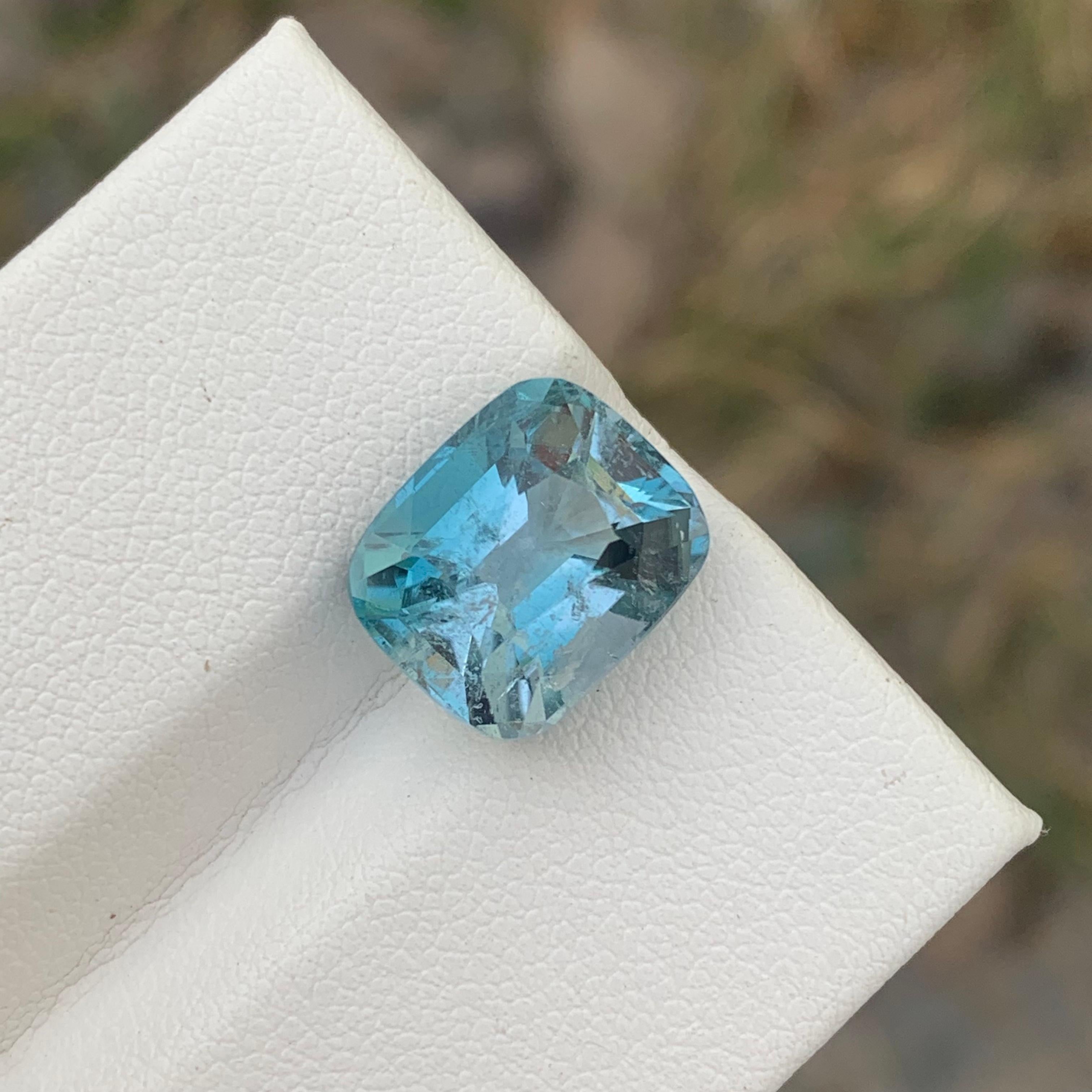 The Gorgeous Color Loose Natural Blue Bicolor Tourmaline Gemstone 7.50 Carats  For Sale 8