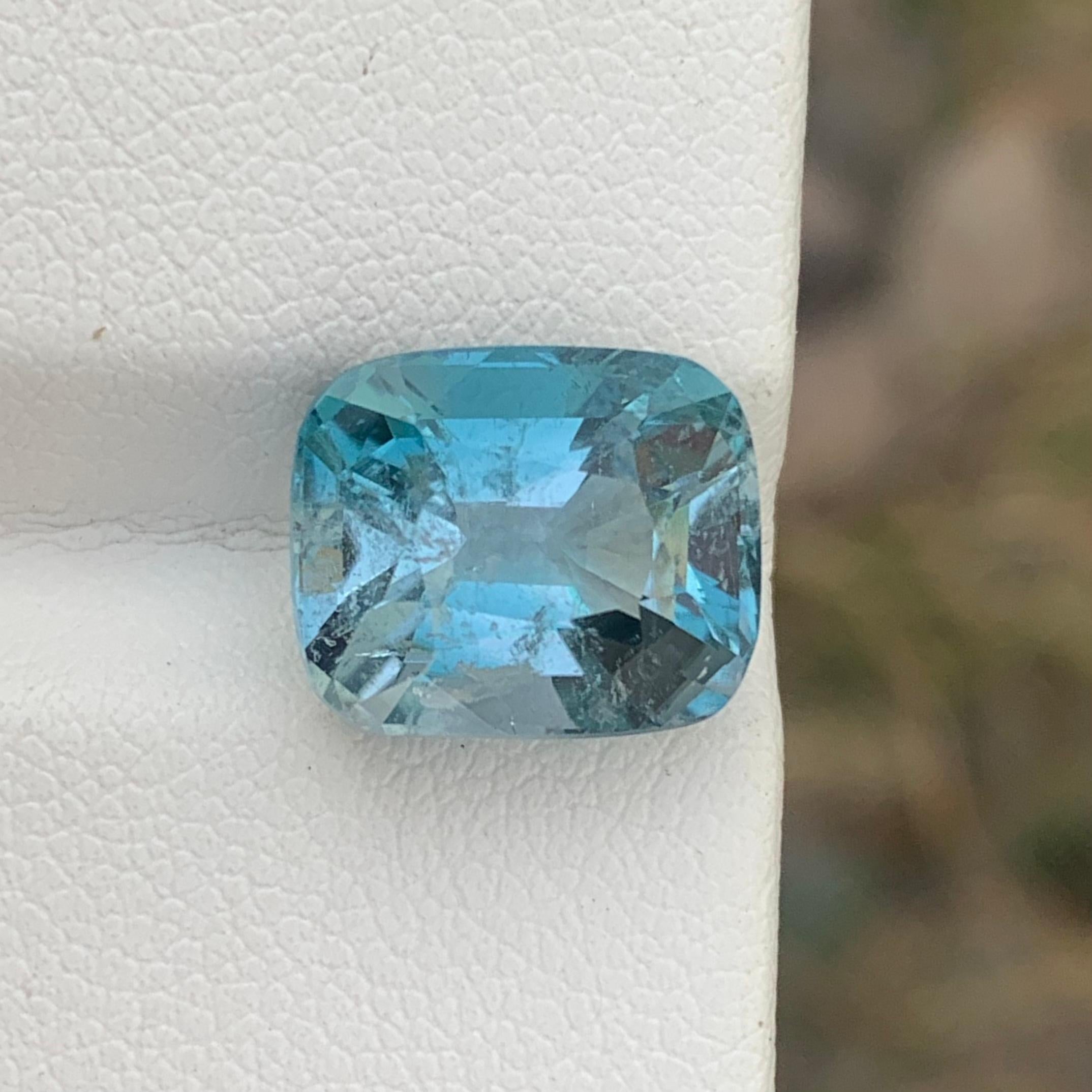 The Gorgeous Color Loose Natural Blue Bicolor Tourmaline Gemstone 7.50 Carats  In New Condition For Sale In Peshawar, PK