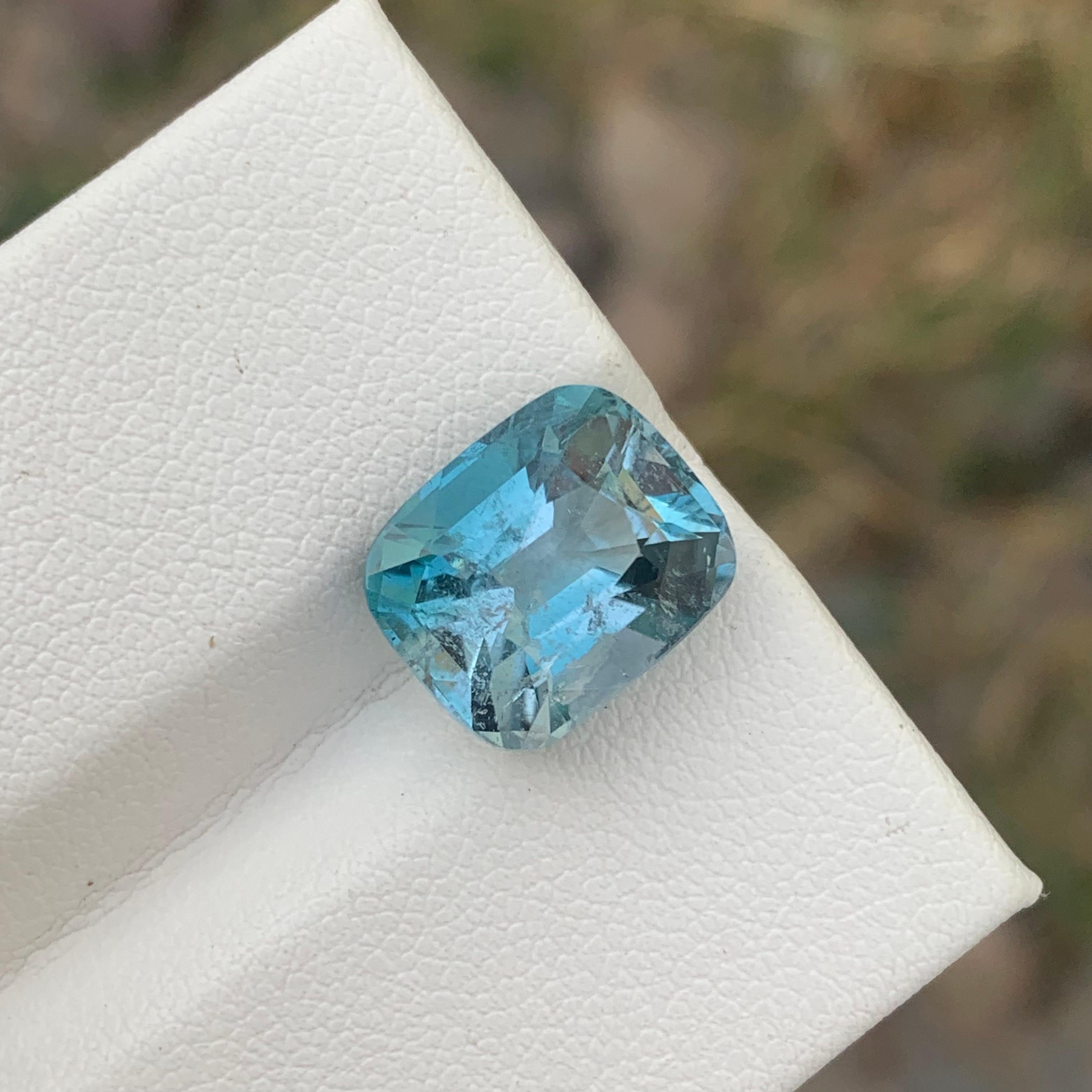 The Gorgeous Color Loose Natural Blue Bicolor Tourmaline Gemstone 7.50 Carats  For Sale 1