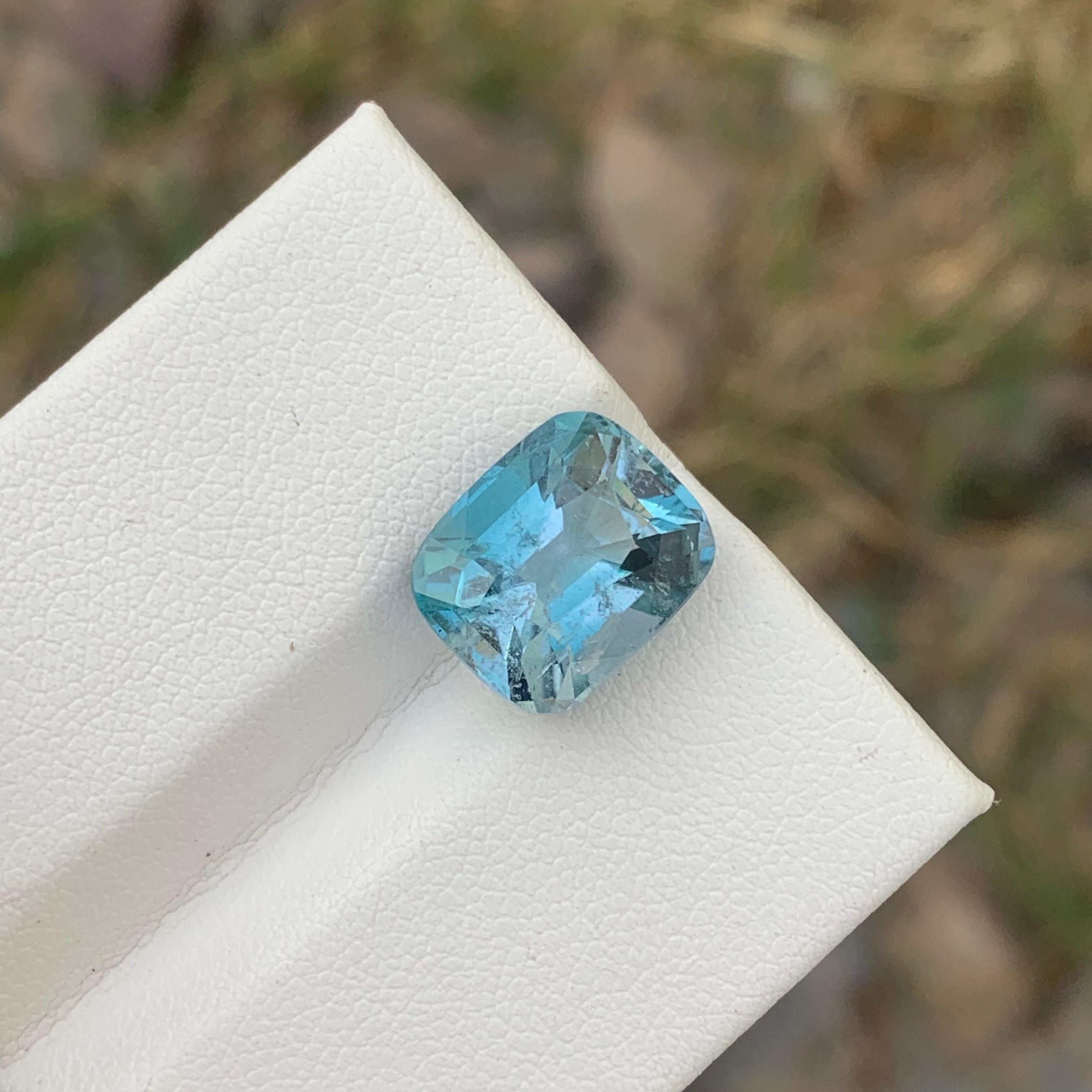 The Gorgeous Color Loose Natural Blue Bicolor Tourmaline Gemstone 7.50 Carats  For Sale 2