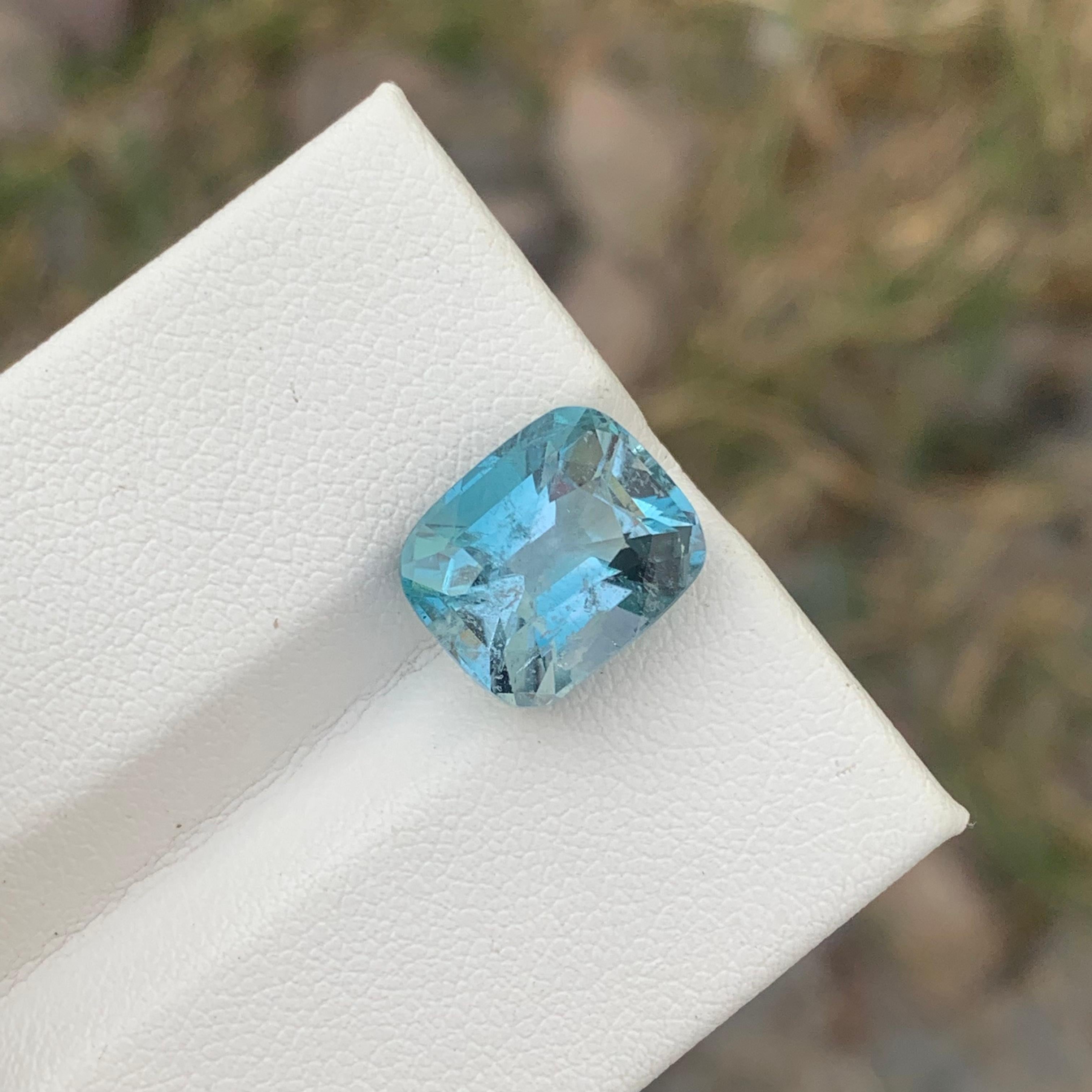 The Gorgeous Color Loose Natural Blue Bicolor Tourmaline Gemstone 7.50 Carats  For Sale 3