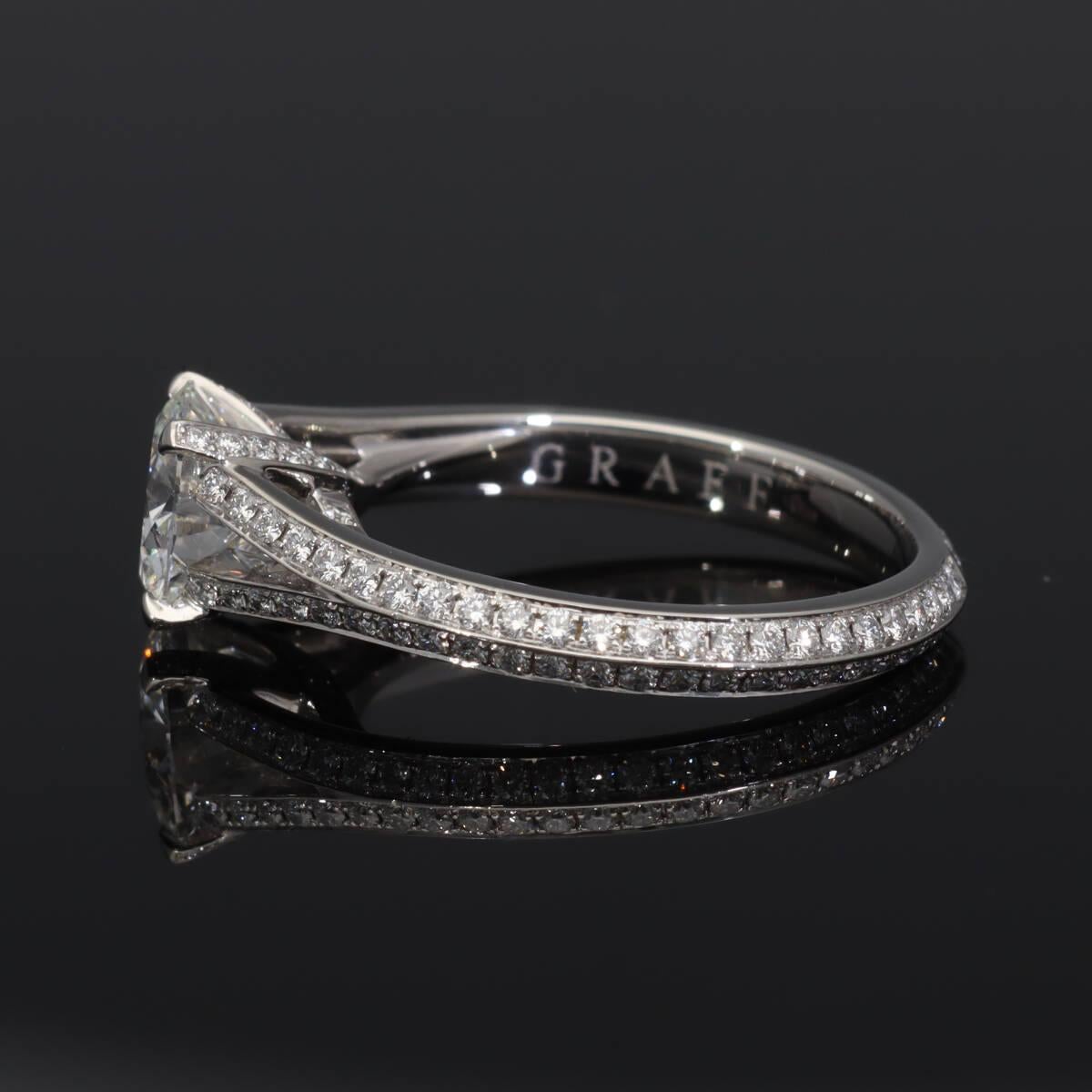 The GRAFF Legacy Diamond 1,00ct F-VS1-VG 124P Diamants latéraux 0,47ct Bague en platine en vente 8