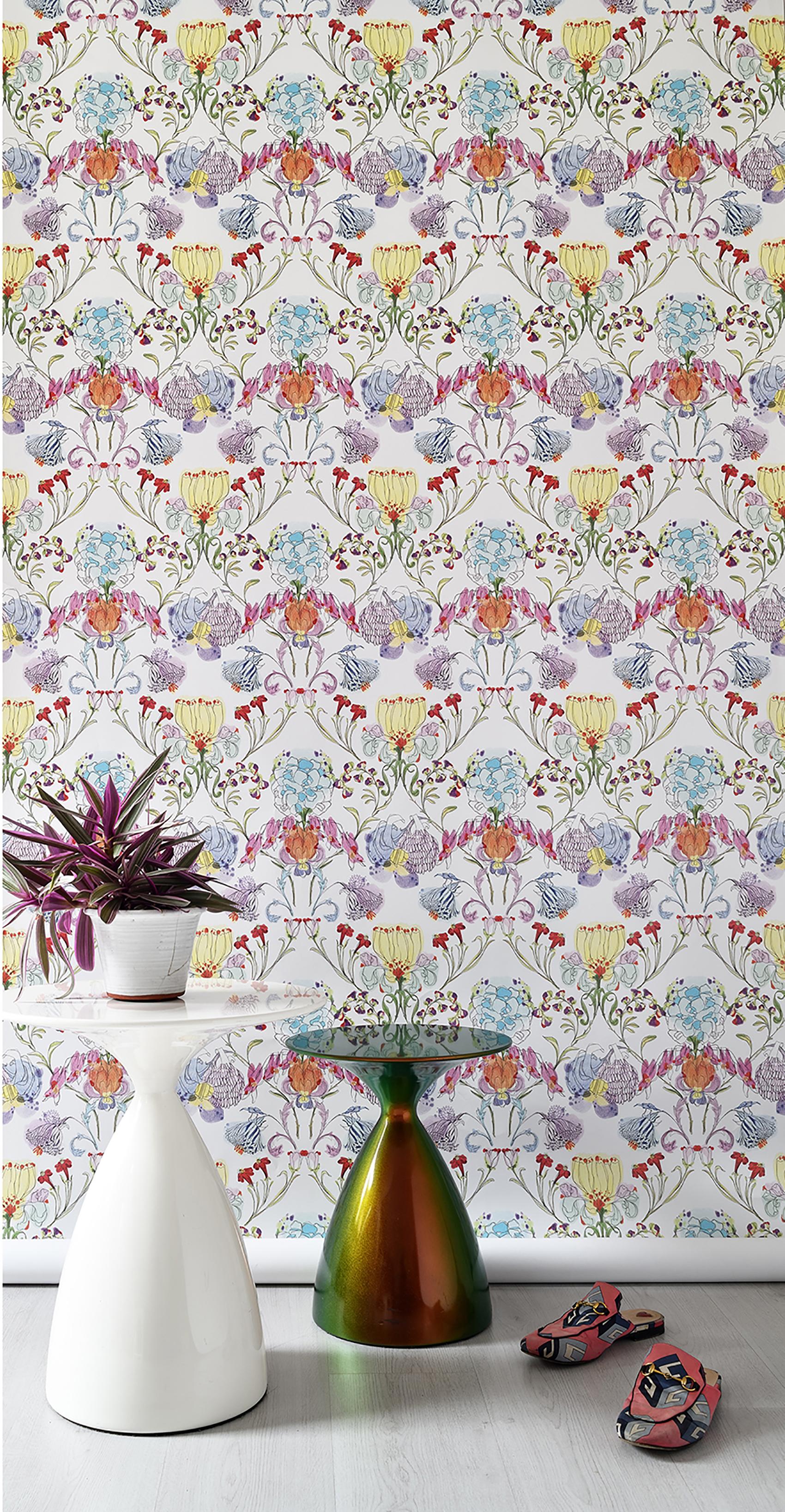 The Grandma's Garden Multicolor Contemporary Floral Wall Coverings In New Condition For Sale In MILAN, IT