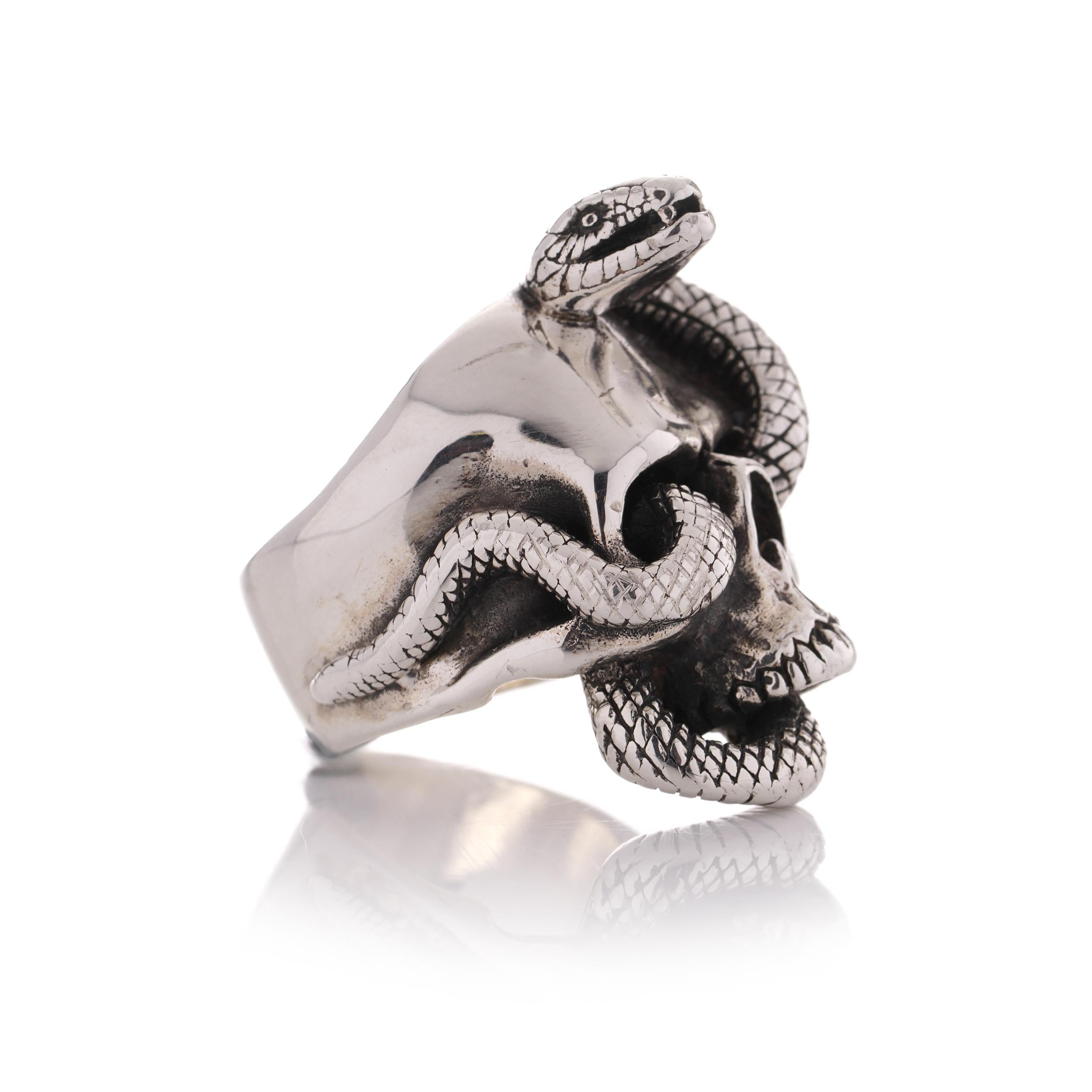 The Great Frog men's sterling silver Nāgá skull ring For Sale 2