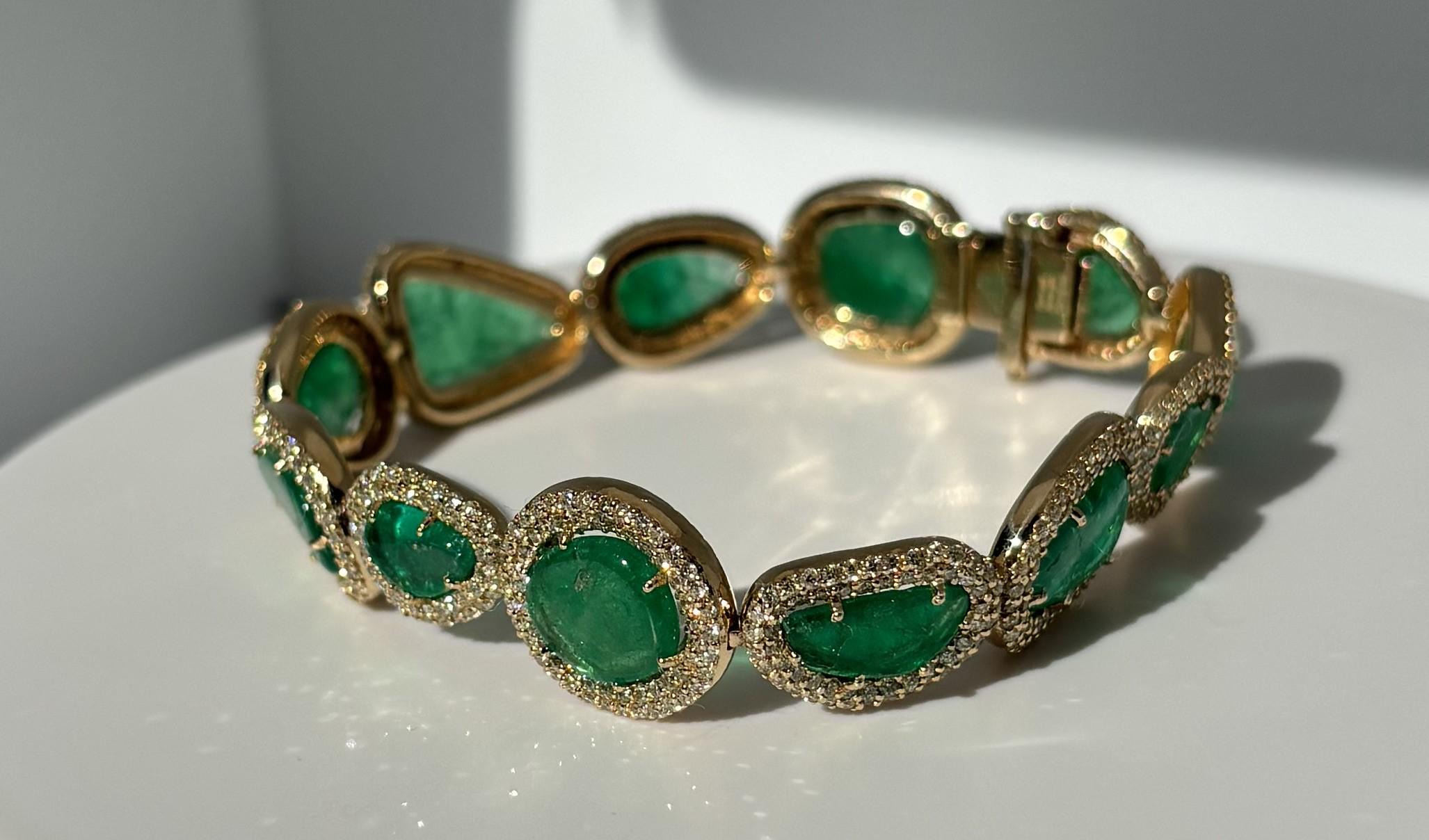 The GREEN OCEAN BRACELET - EMERALDS COLOMBIENNES NATURELLES, DIAMANTS et OR 14K Neuf - En vente à New York, NY
