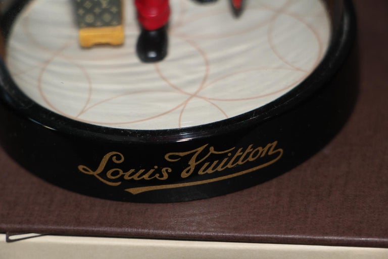 The groom Louis Vuitton Dome, Louis Vuitton Globe, Louis Vuitton Snow  Globe