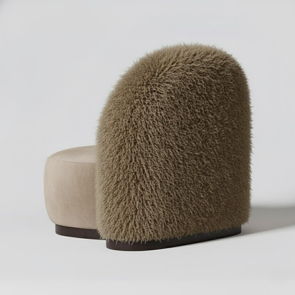 Fauteuil The Guard en fausse fourrure de Mongolie anthracite par Mondo Design Studio Neuf - En vente à NEW YORK, NY