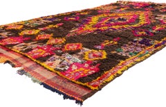 L'héritage du Gardien : un tapis marocain d'Azilal d'époque, porteur d'une symbolique tribale sacrée