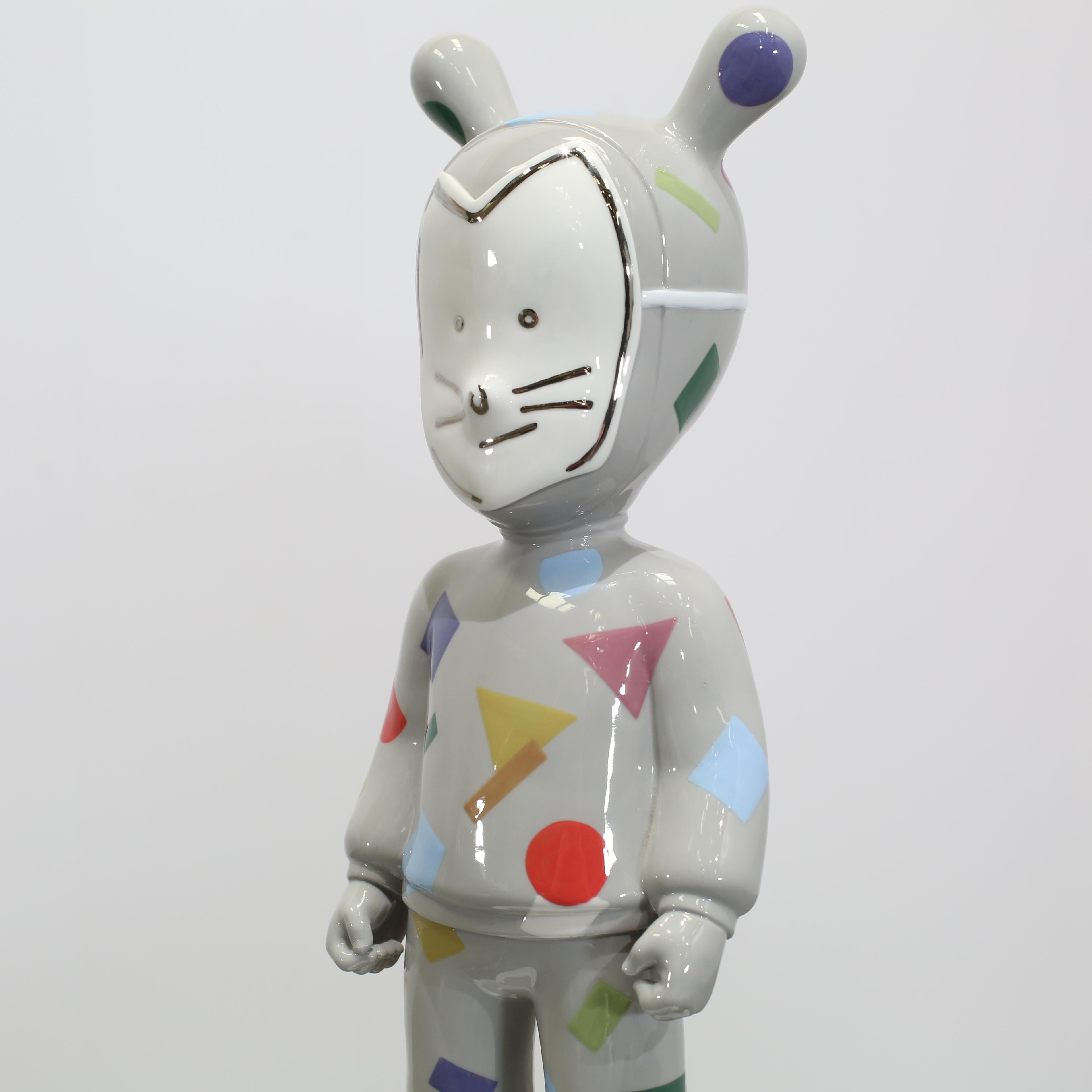 The Guest Signed Figurines Set by Paul Smith For Sale 5
