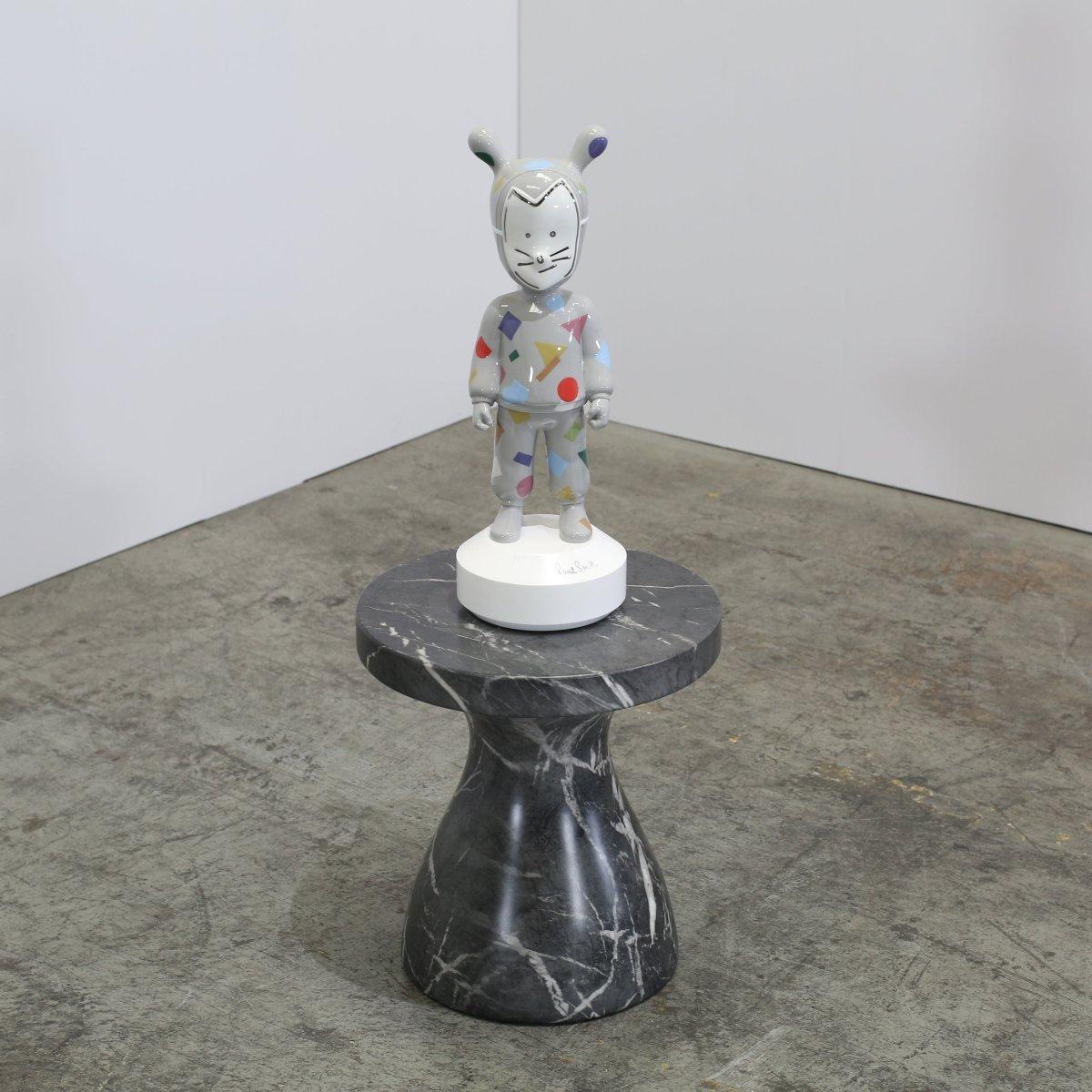 The Guest Signed Figurines Set by Paul Smith For Sale 9