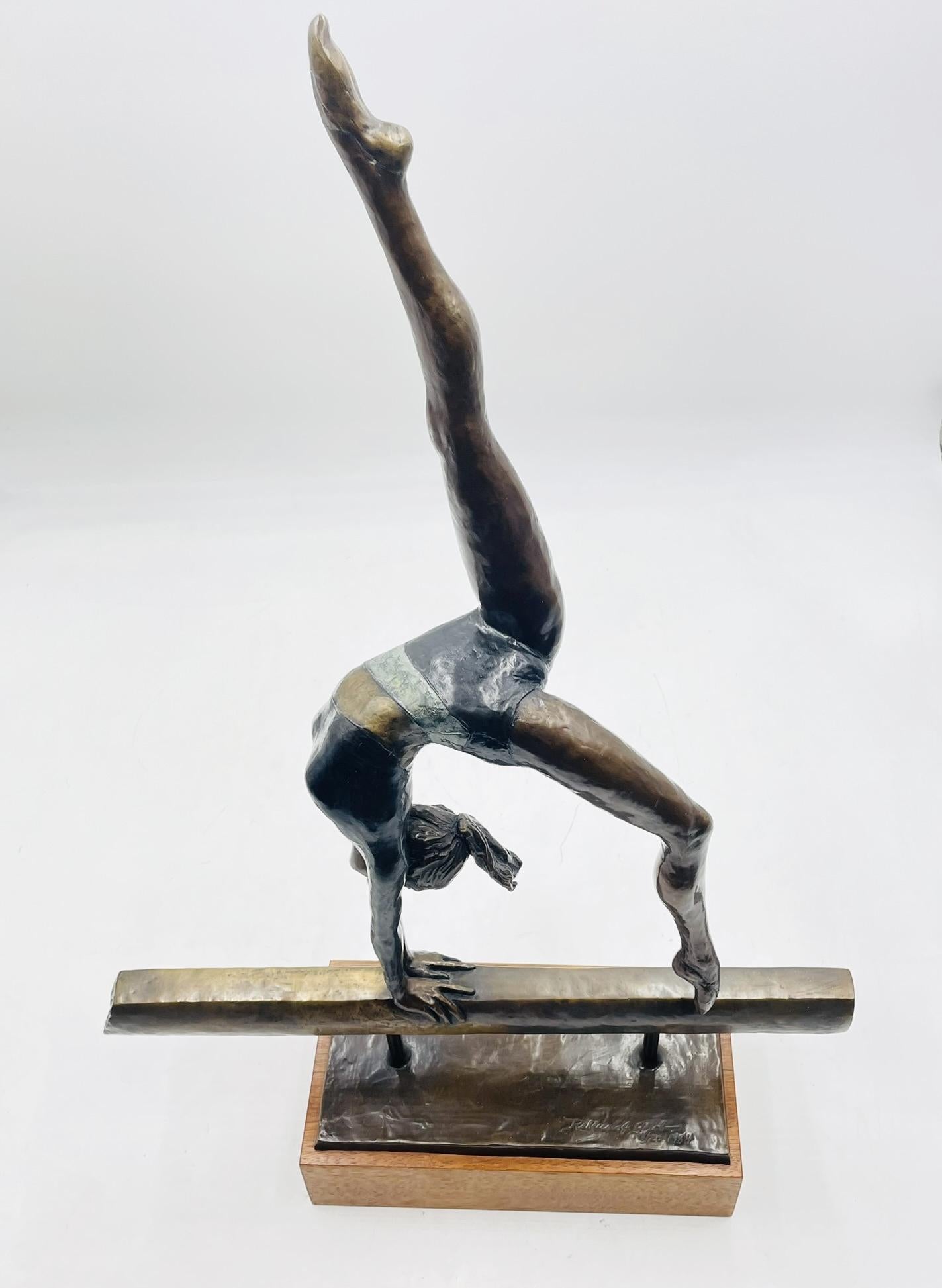 -El Gimnasta- Escultura de bronce de Rebecca J. Grob, (estadounidense del siglo XX) Signe en venta 2