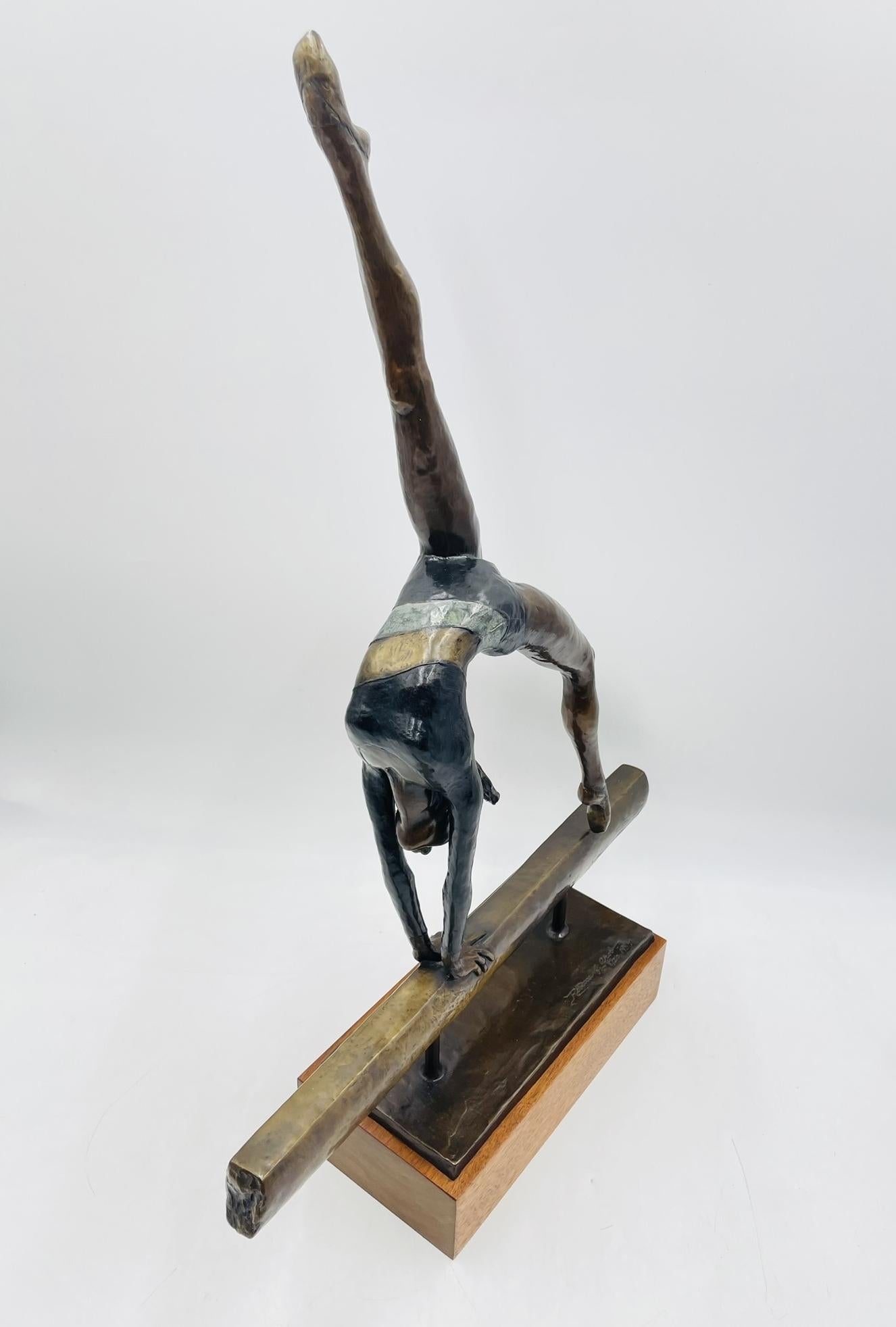 -El Gimnasta- Escultura de bronce de Rebecca J. Grob, (estadounidense del siglo XX) Signe Minimalista en venta