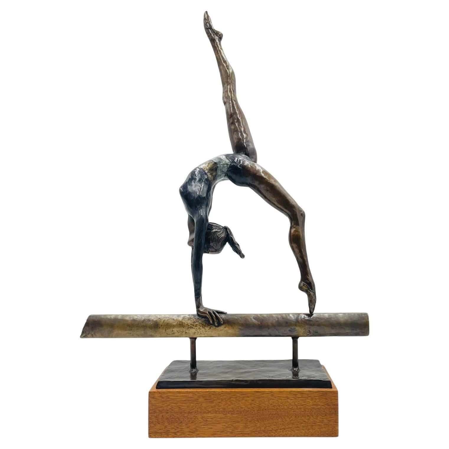 -El Gimnasta- Escultura de bronce de Rebecca J. Grob, (estadounidense del siglo XX) Signe en venta