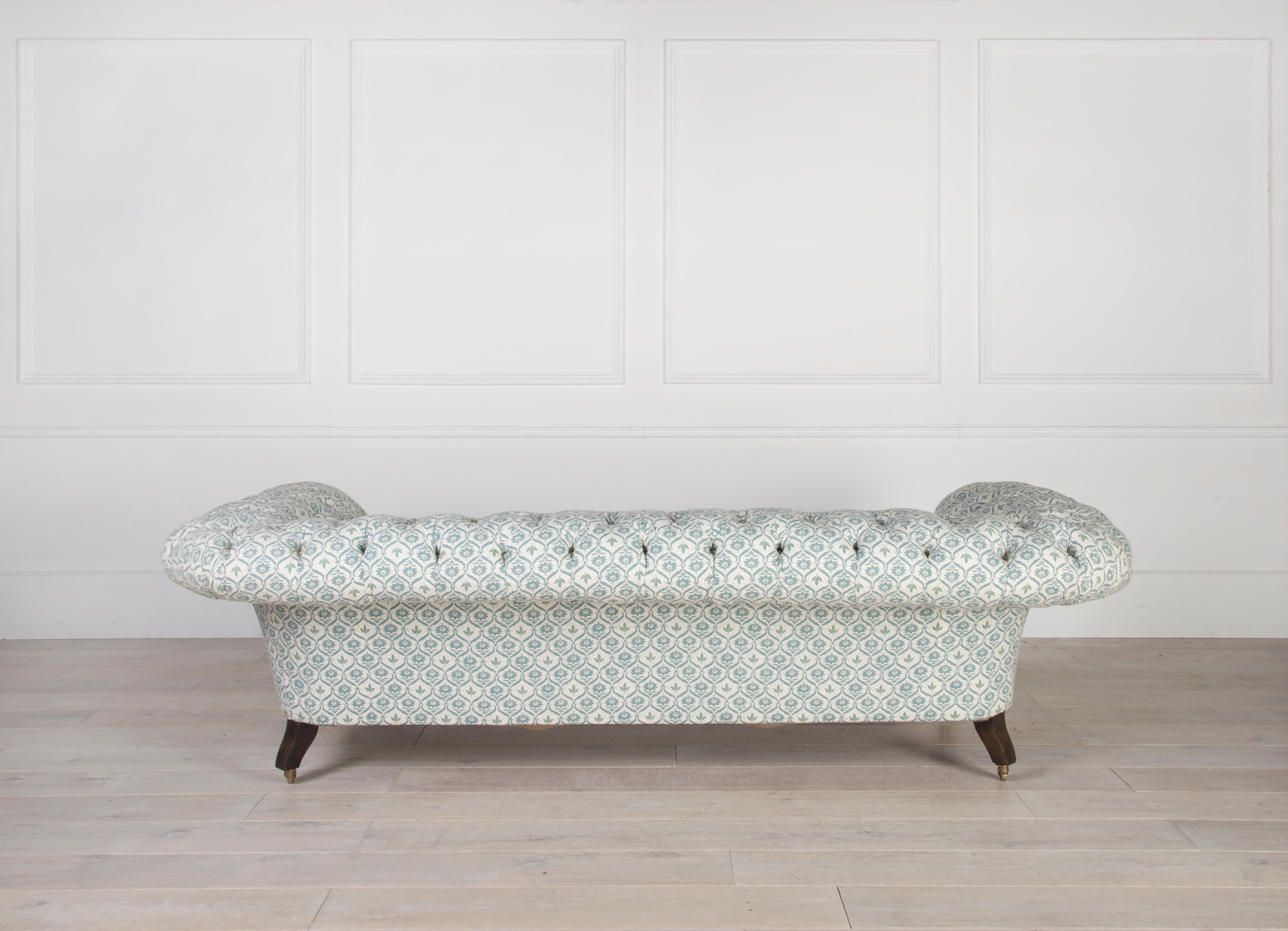 Das Hampstead-Sofa (21. Jahrhundert und zeitgenössisch) im Angebot