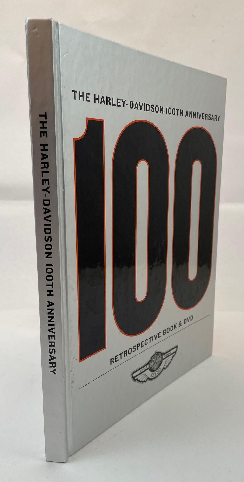 Il libro retrospettivo sul 100° anniversario di Harley Davidson In condizioni buone in vendita a North Hollywood, CA