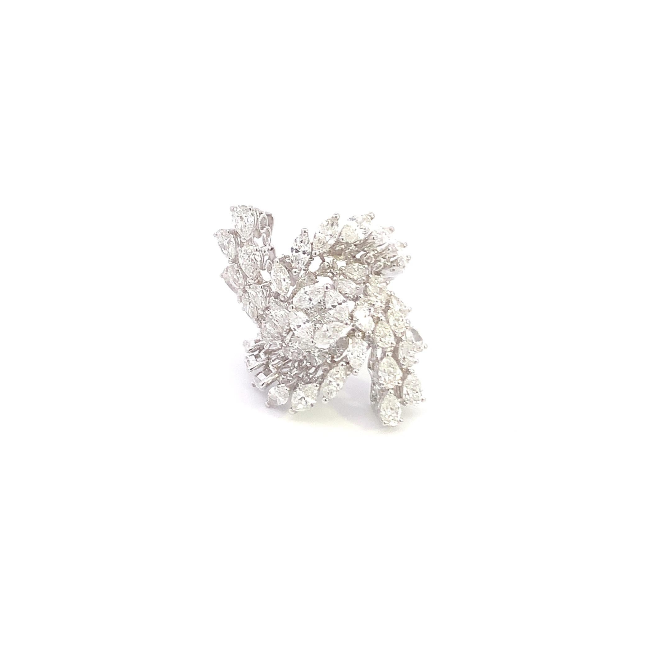 Helix Diamond Ring In New Condition For Sale In Los Angeles, CA