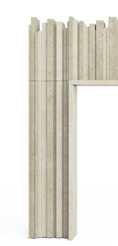 Le Hemingway : Une cheminée moderne en pierre multicouche