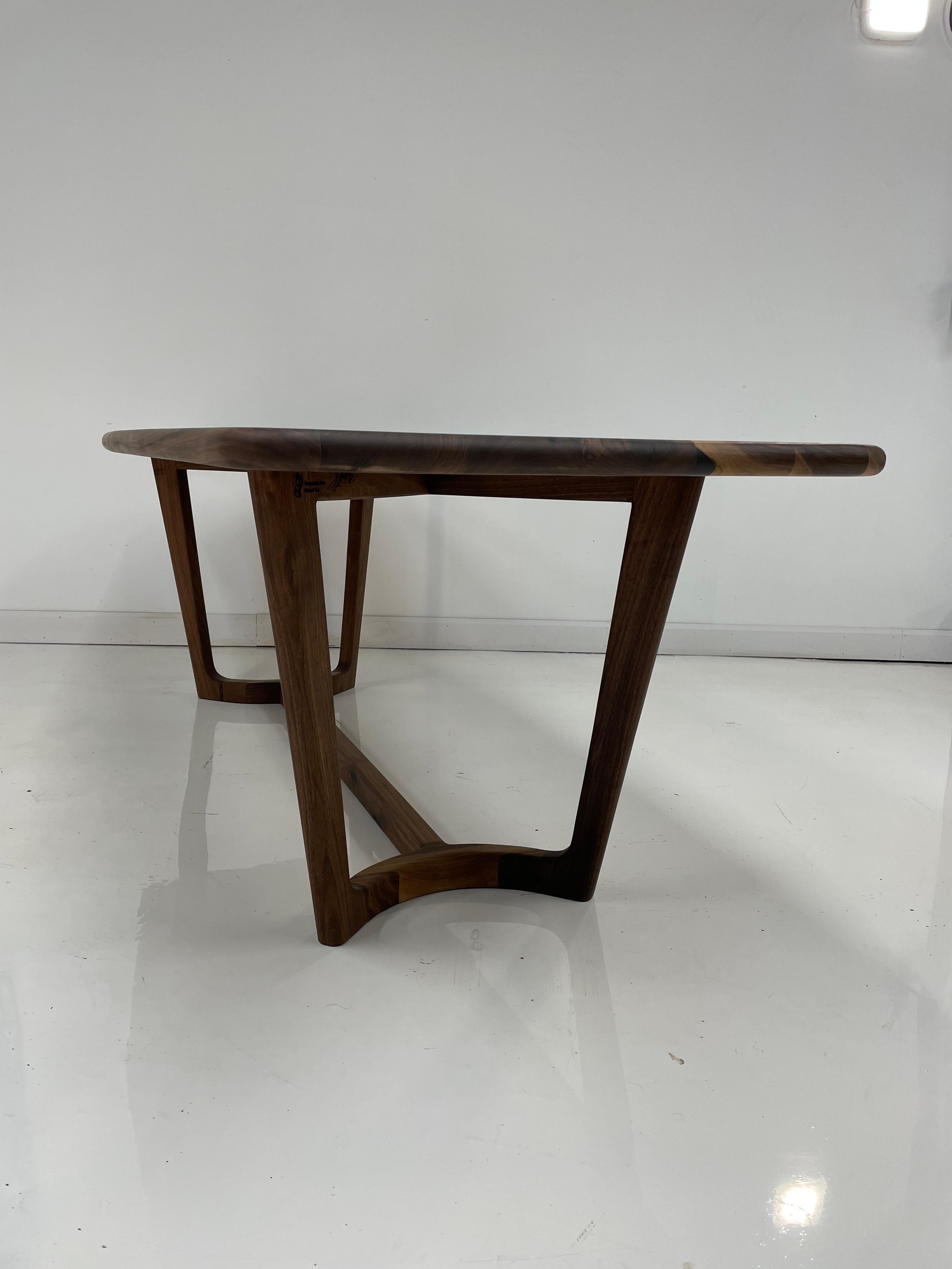 Modern Walnut Hilda Dining Table From The Signature Series By Pompous Fox In New Condition For Sale In Barrie, ON