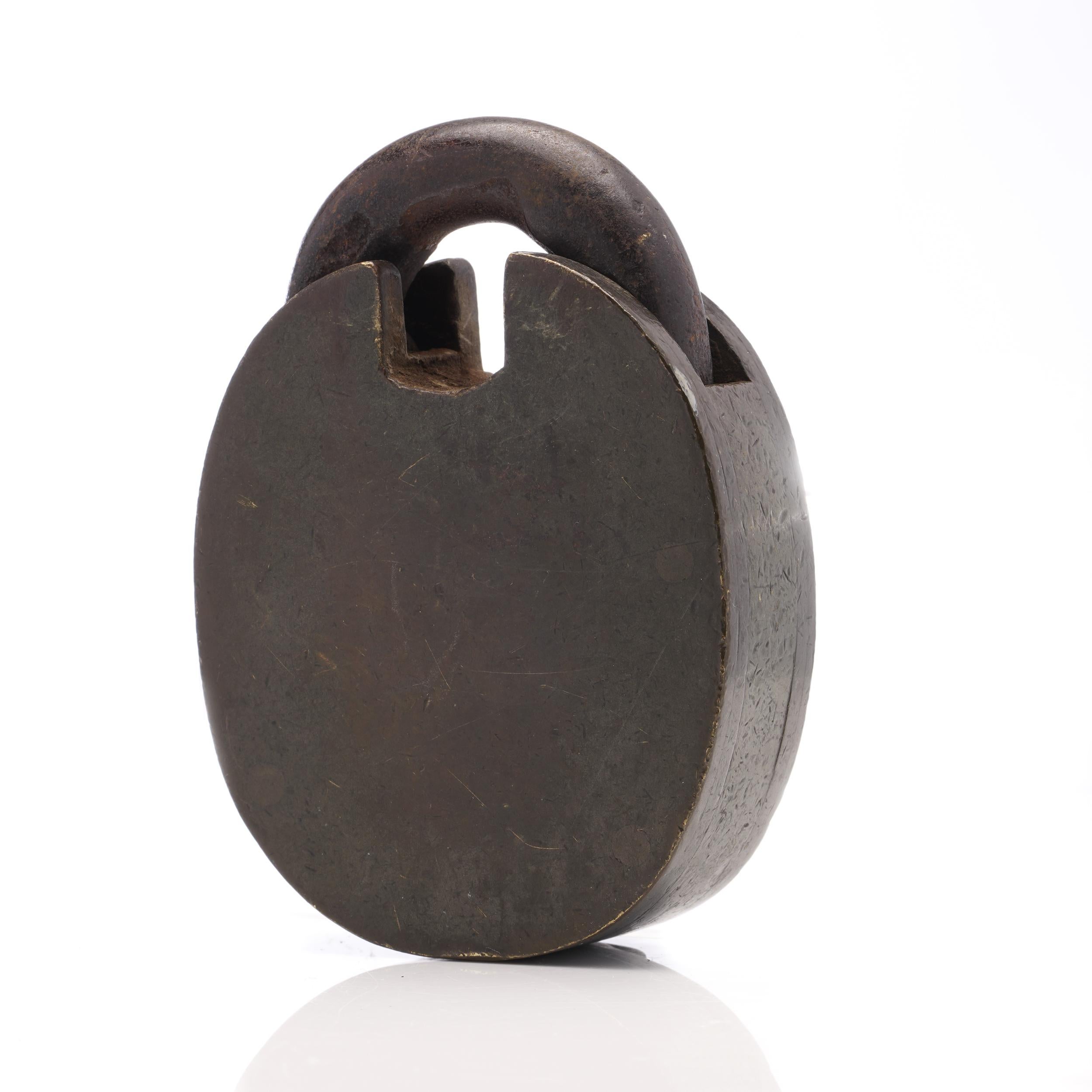 19th Century The Hobbs & Co. Victorian heavy iron padlock with its original key  For Sale