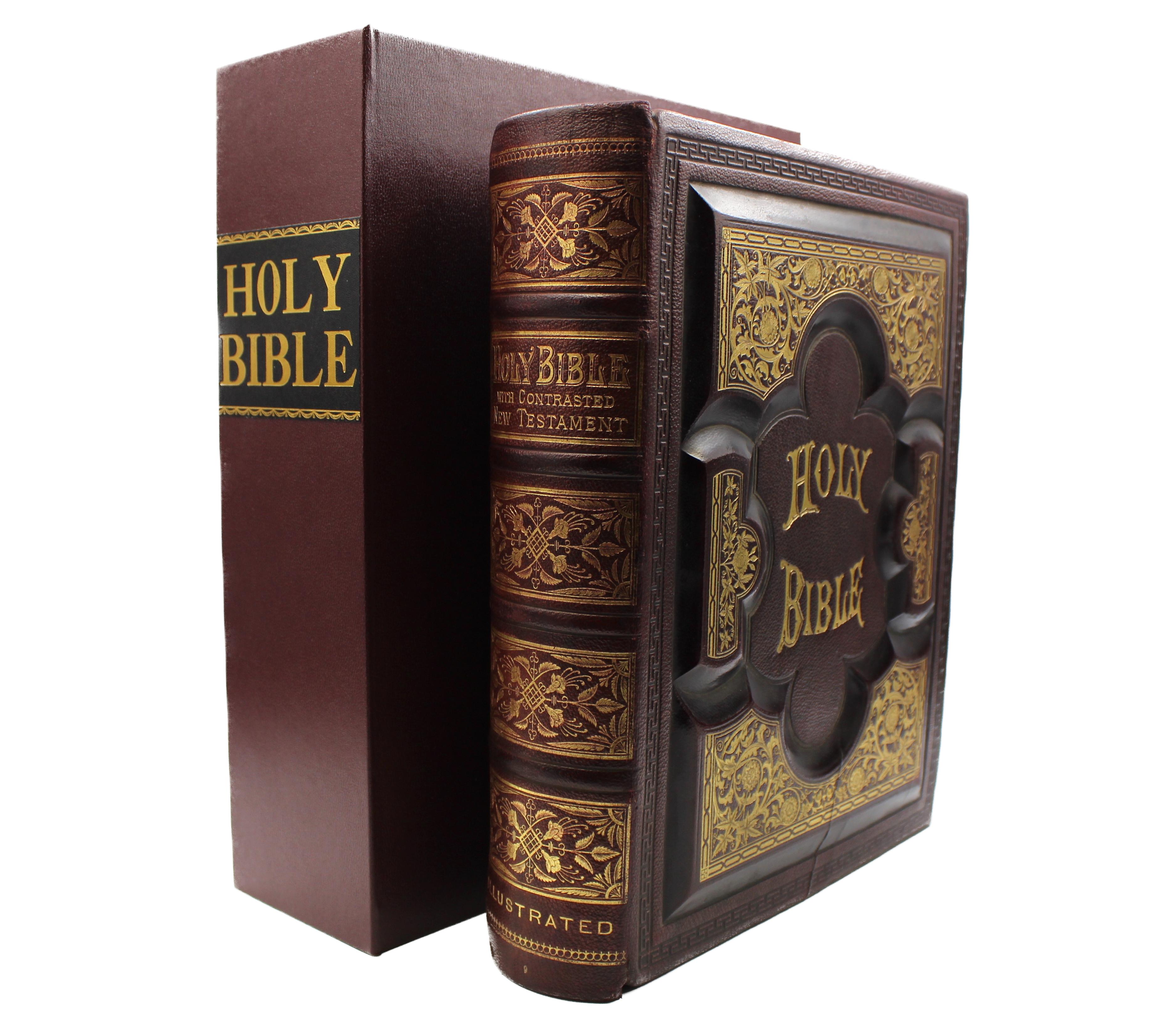 The Holy Bible, Containing the Old and New Testaments, Illustrated, 1885 In Good Condition In Colorado Springs, CO