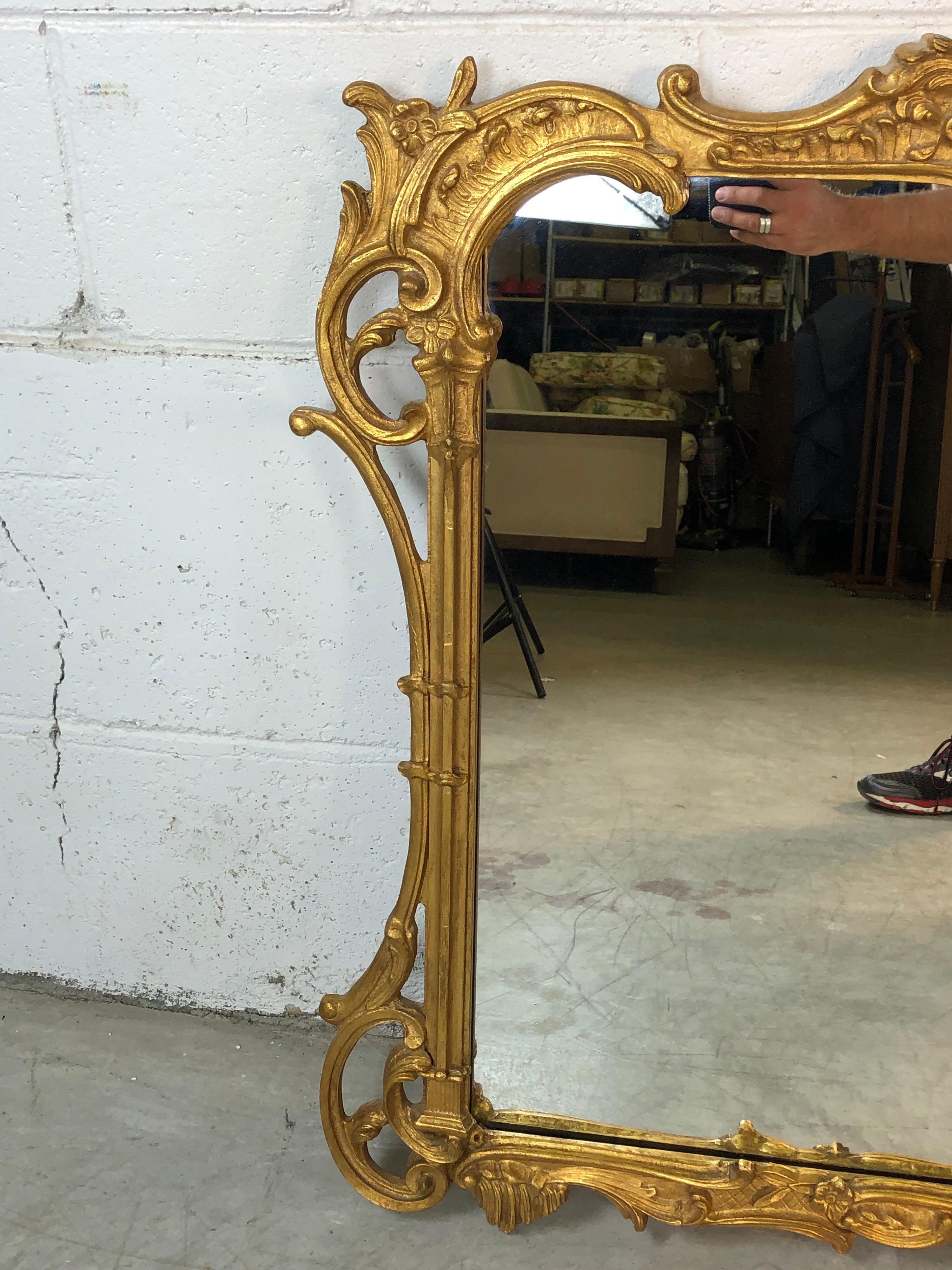 The House of Dinsmore Mirror by Friedman Brothers Decorative Arts Co. In Good Condition For Sale In Amherst, NH