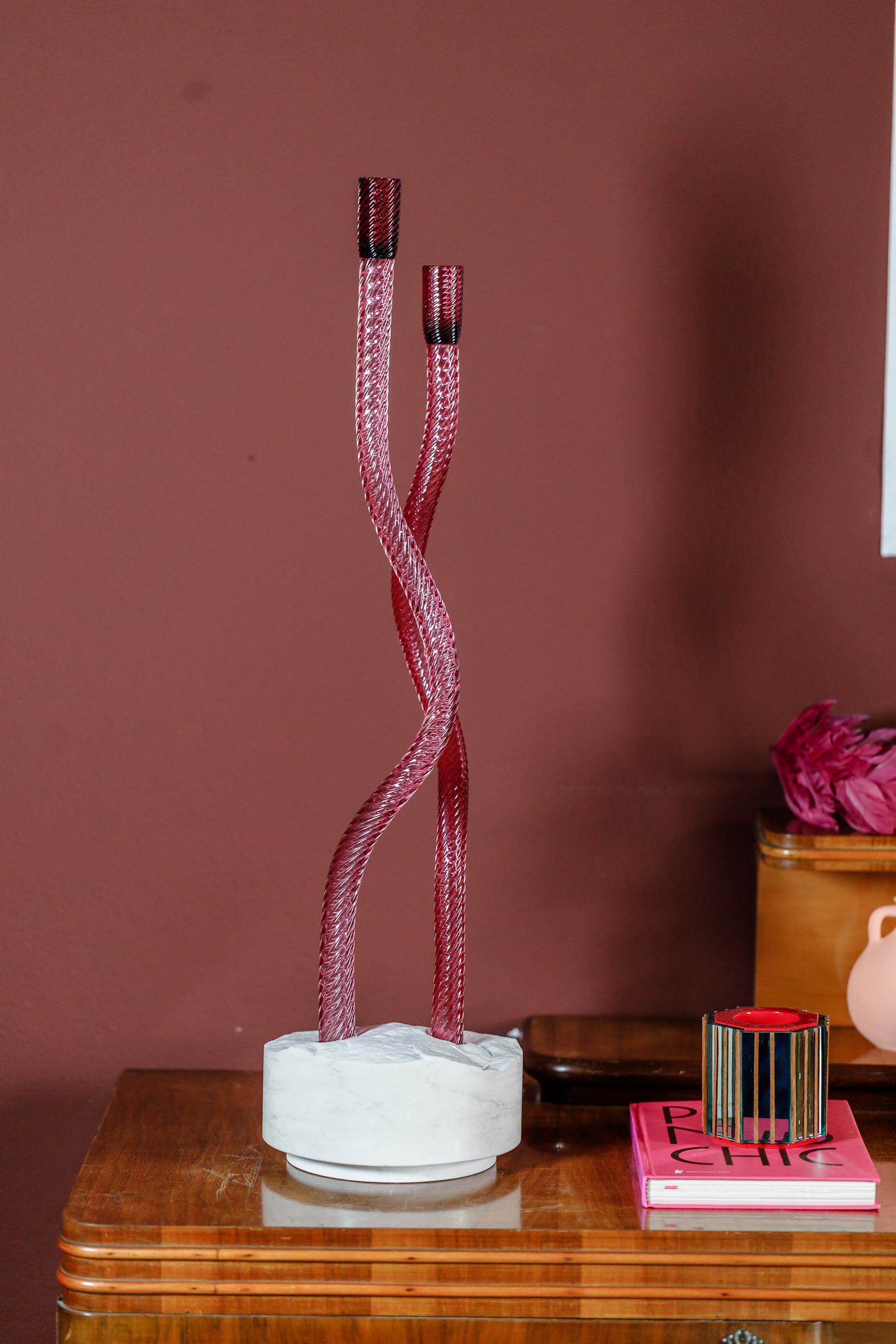 Duo Wavy Murano Glass and Marble Candleholder, Various Colors by Aina Kari (21. Jahrhundert und zeitgenössisch) im Angebot