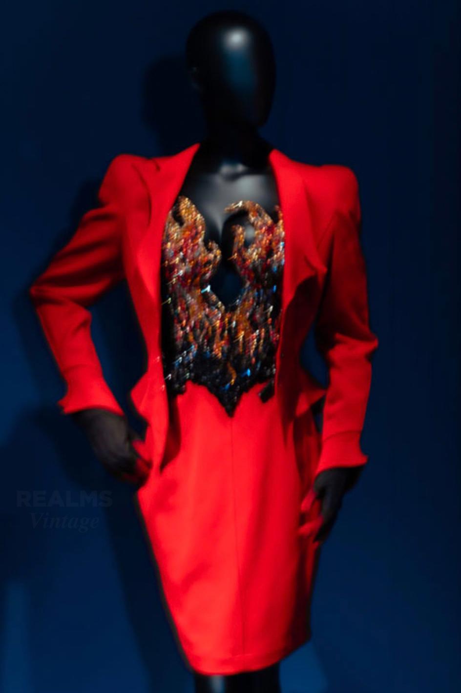 The Iconic red Thierry Mugler LES INFERNALES Suit 1988/89 For Sale 7