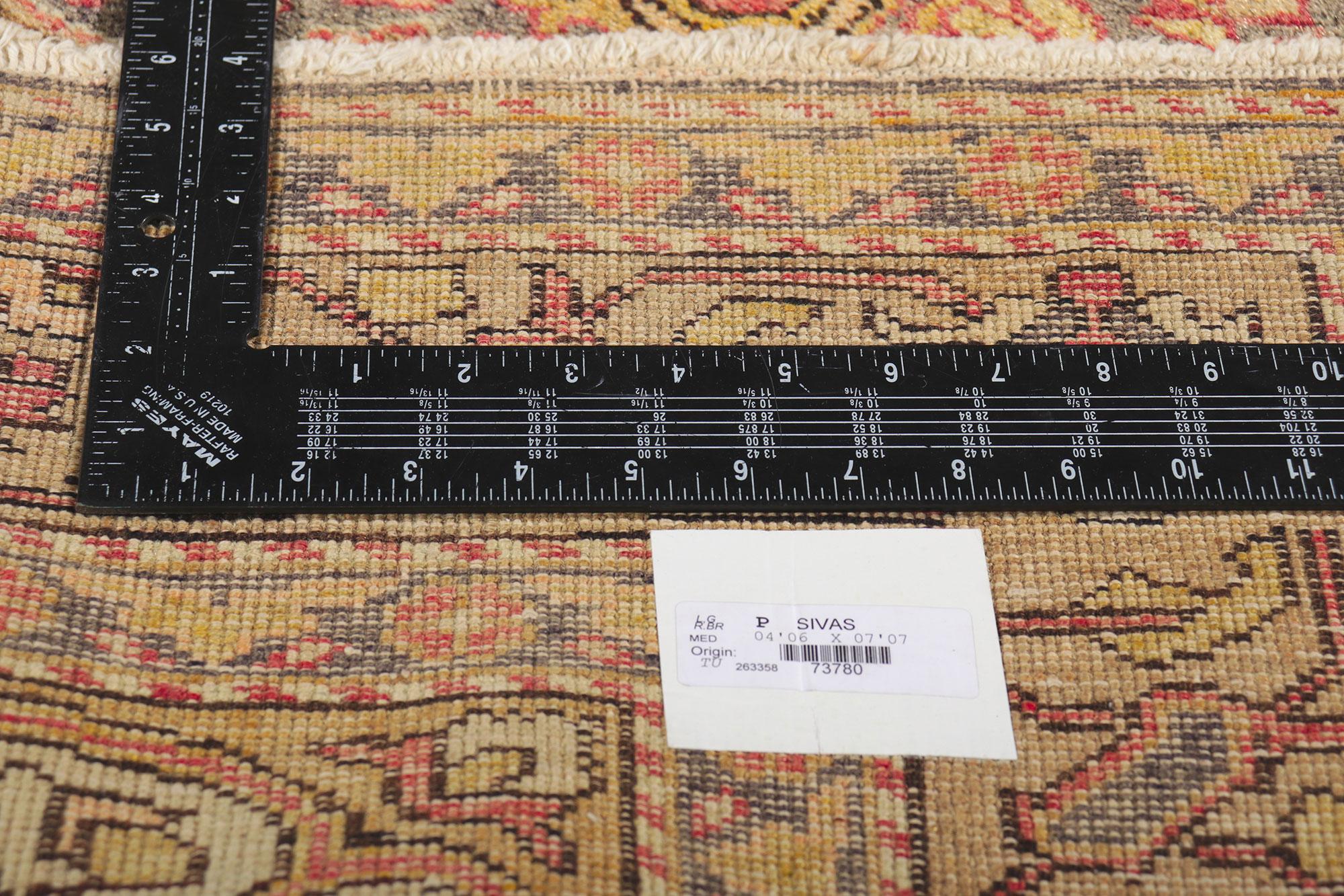 Türkischer Sivas-Teppich im Vintage-Stil mit rustikaler Hütte im Arts & Crafts-Stil (Wolle) im Angebot