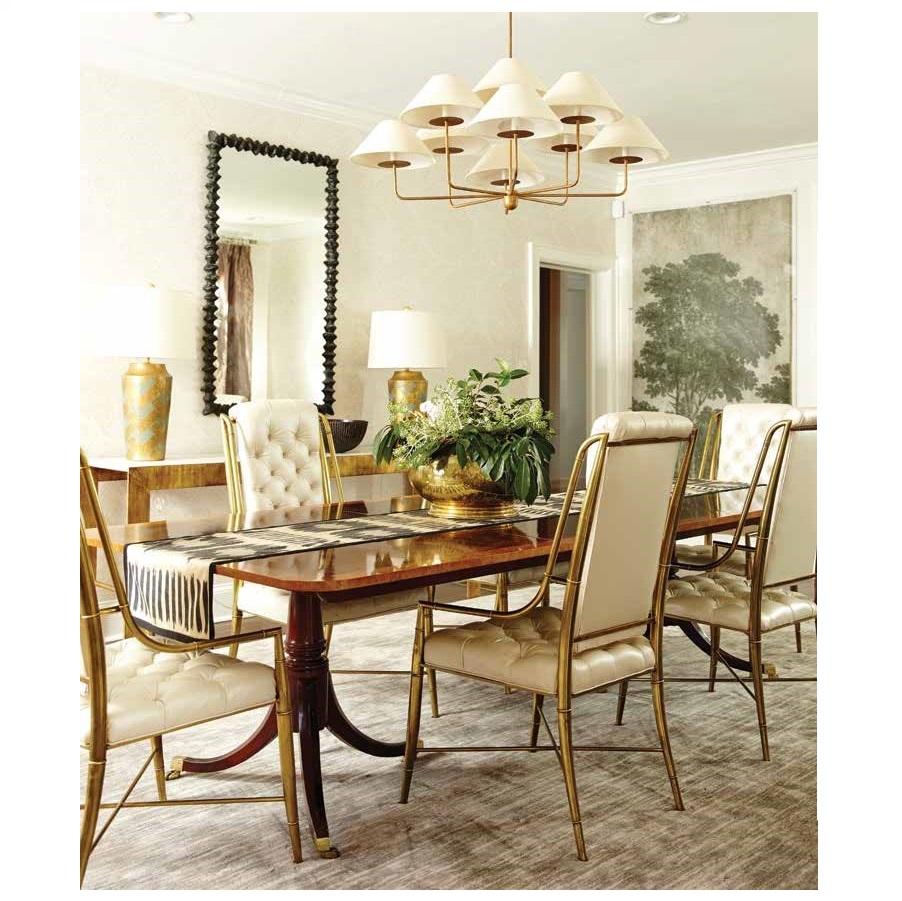 Mettez votre espace intérieur en valeur et donnez du style à votre salle à manger avec ce superbe ensemble de chaises de salle à manger modernes de style classique. Connue sous le nom de 