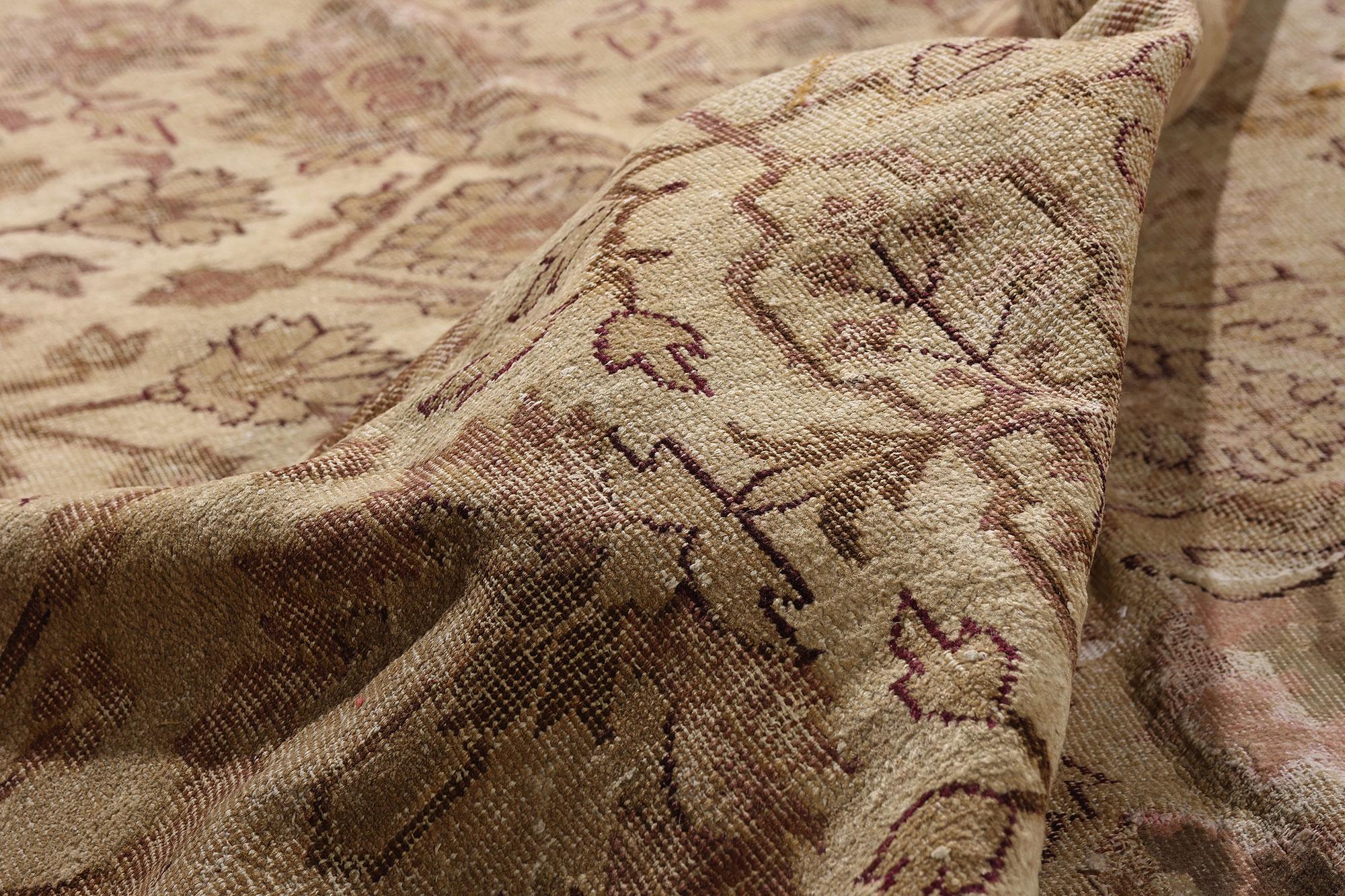 Alfombra antigua india de Agra de finales del siglo XIX, de estilo tradicional en venta 5