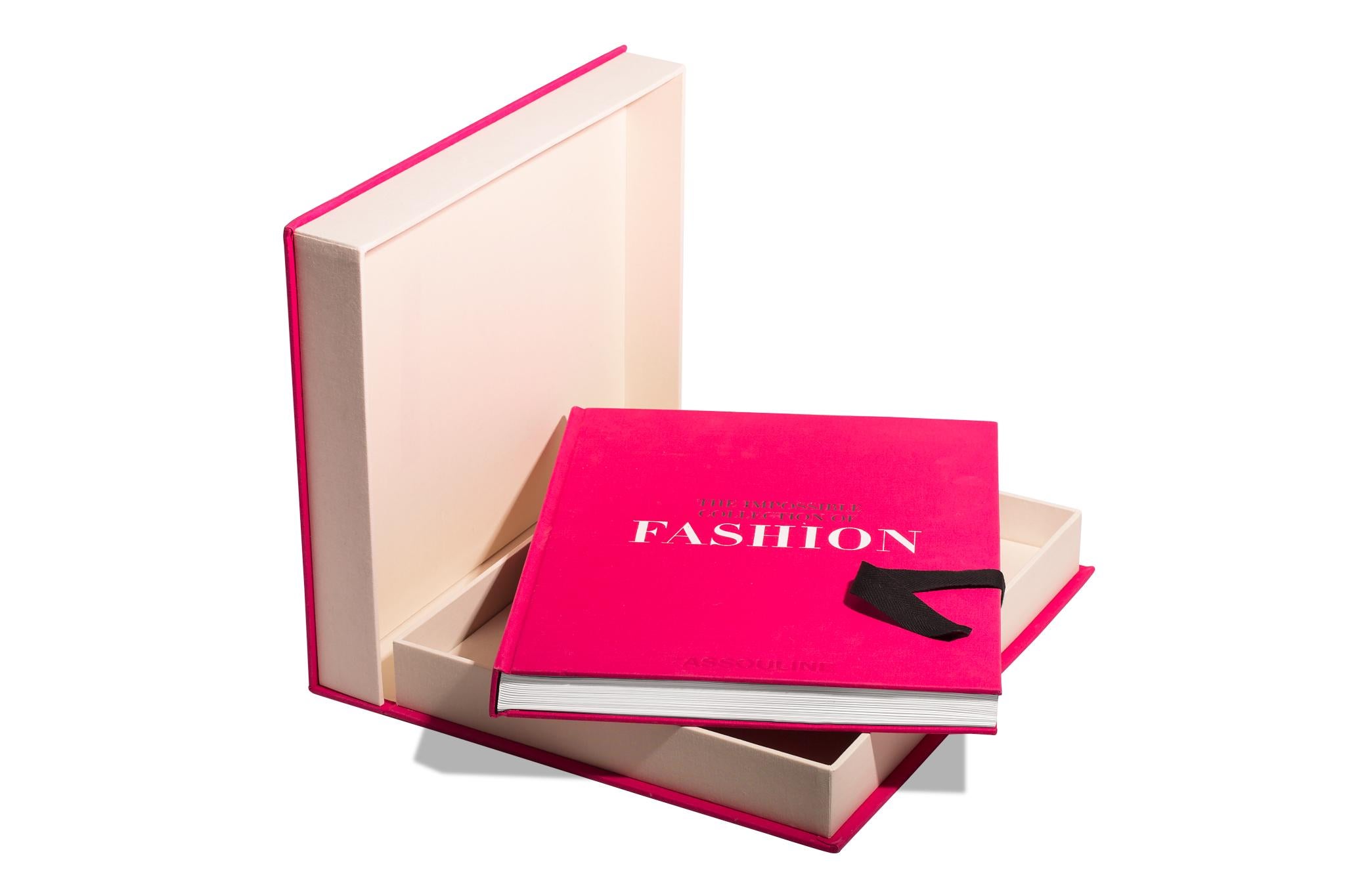 The Impossible Collection of Fashion In New Condition For Sale In NEW YORK, NY