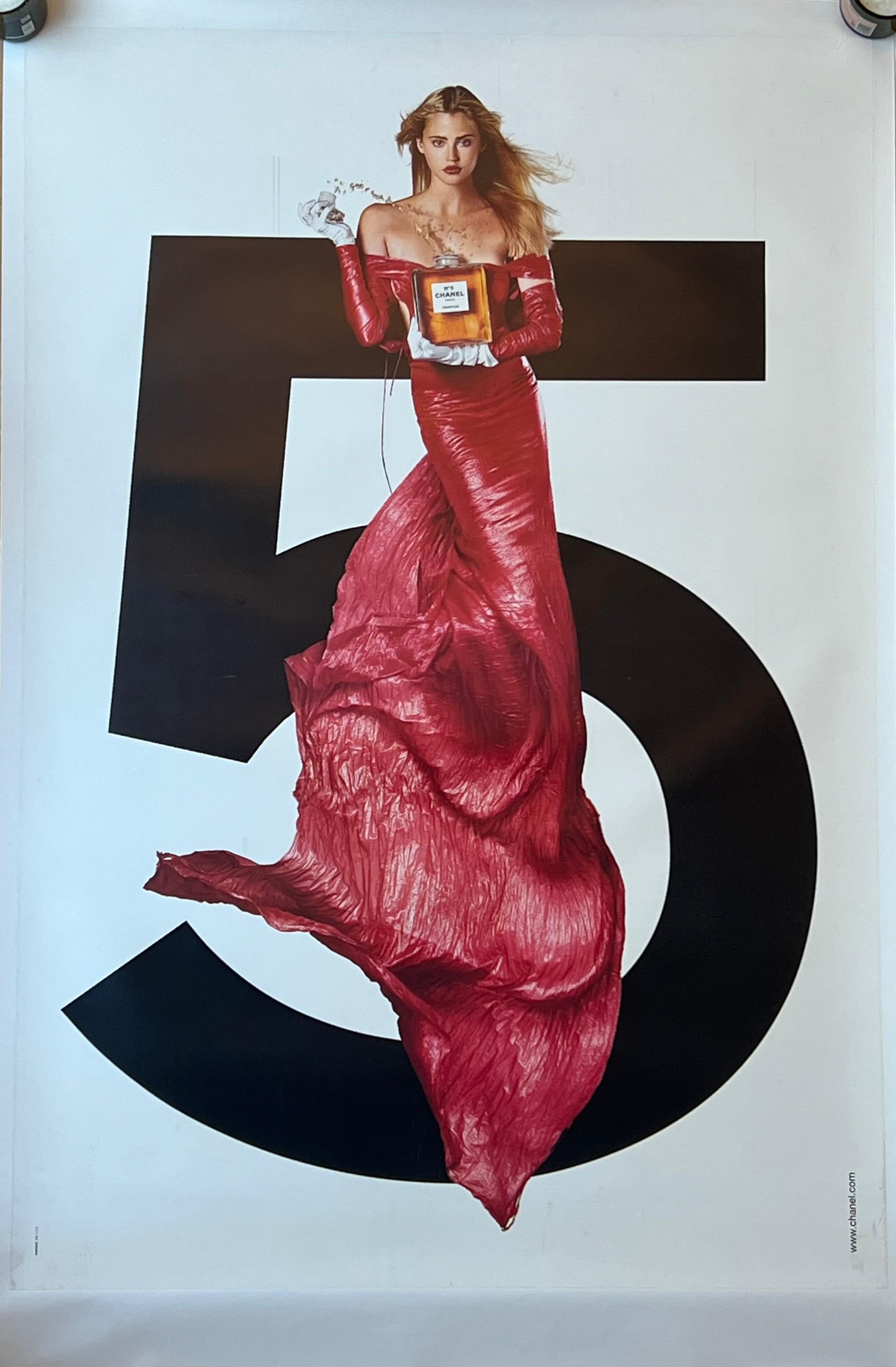 Chanel no 5 dressed in red outlet