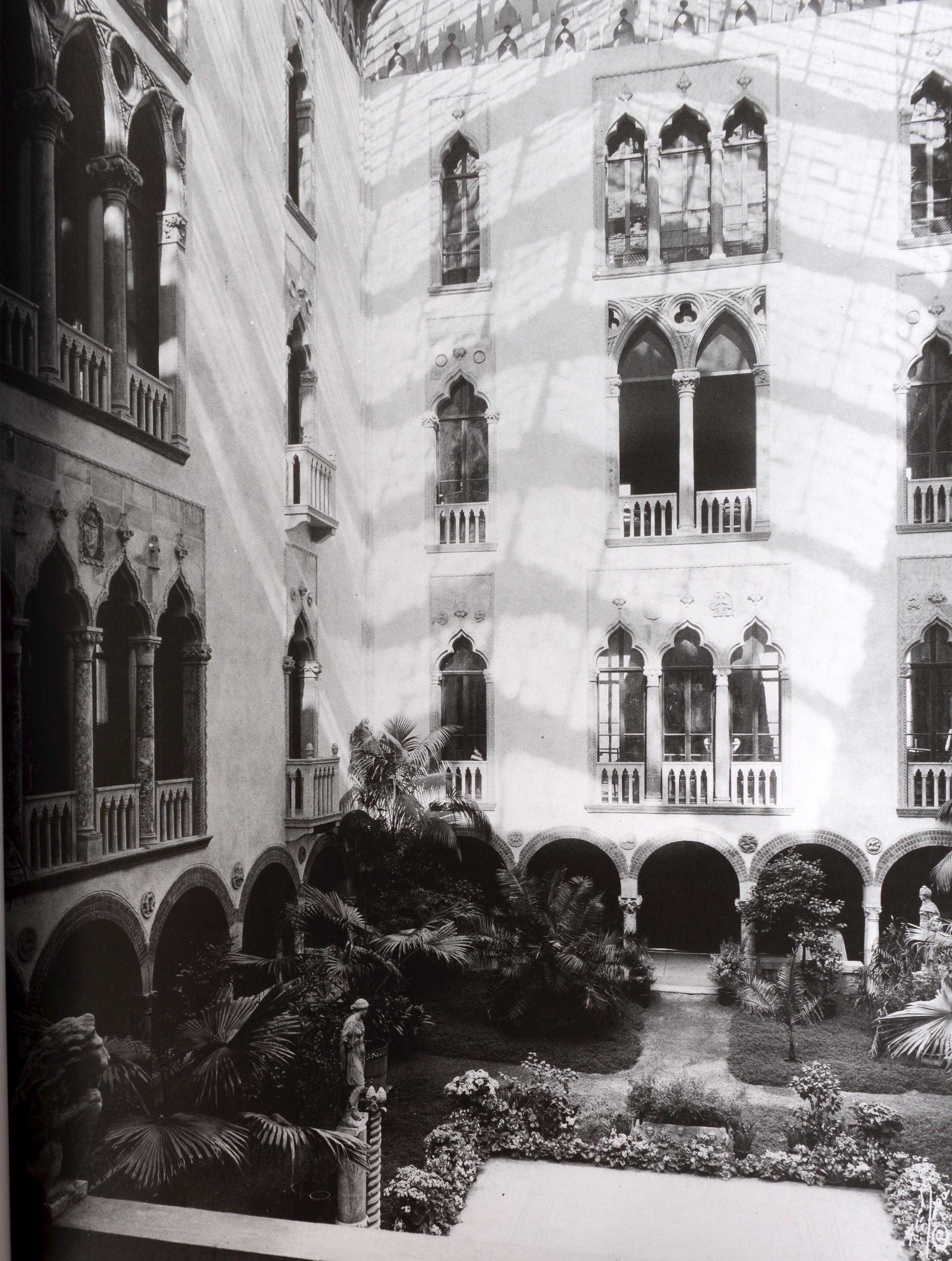The Isabella Stewart Gardner Museum: Daring by Design by Anne Hawley In Excellent Condition For Sale In valatie, NY