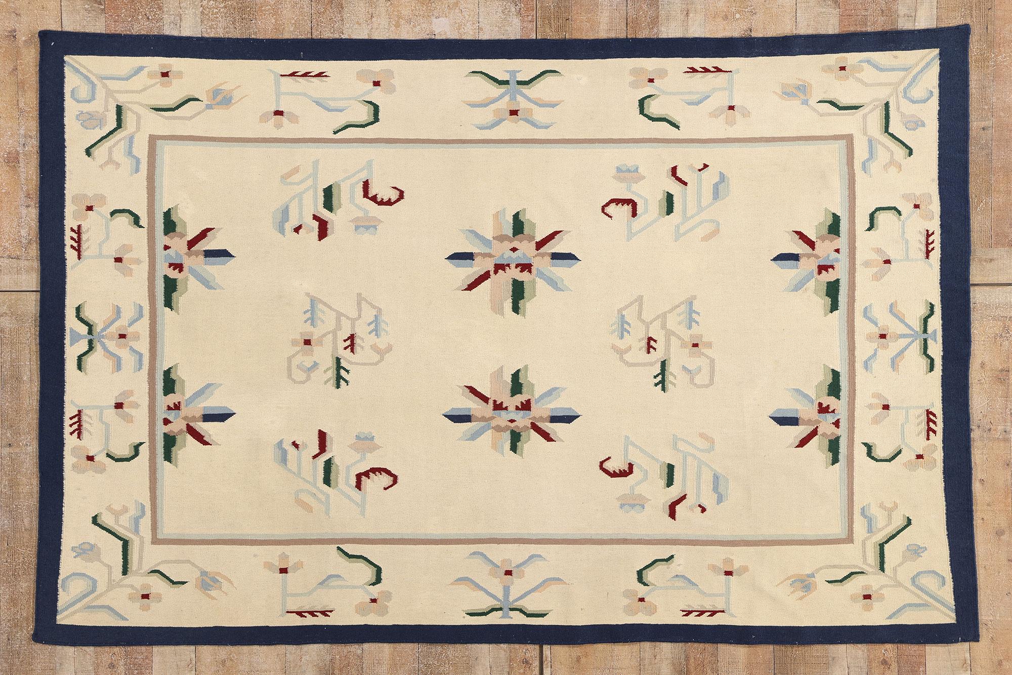 The Ivory Abstraction: A Vintage Indian Dhurrie Rug of Mid-Century Elegance For Sale 3