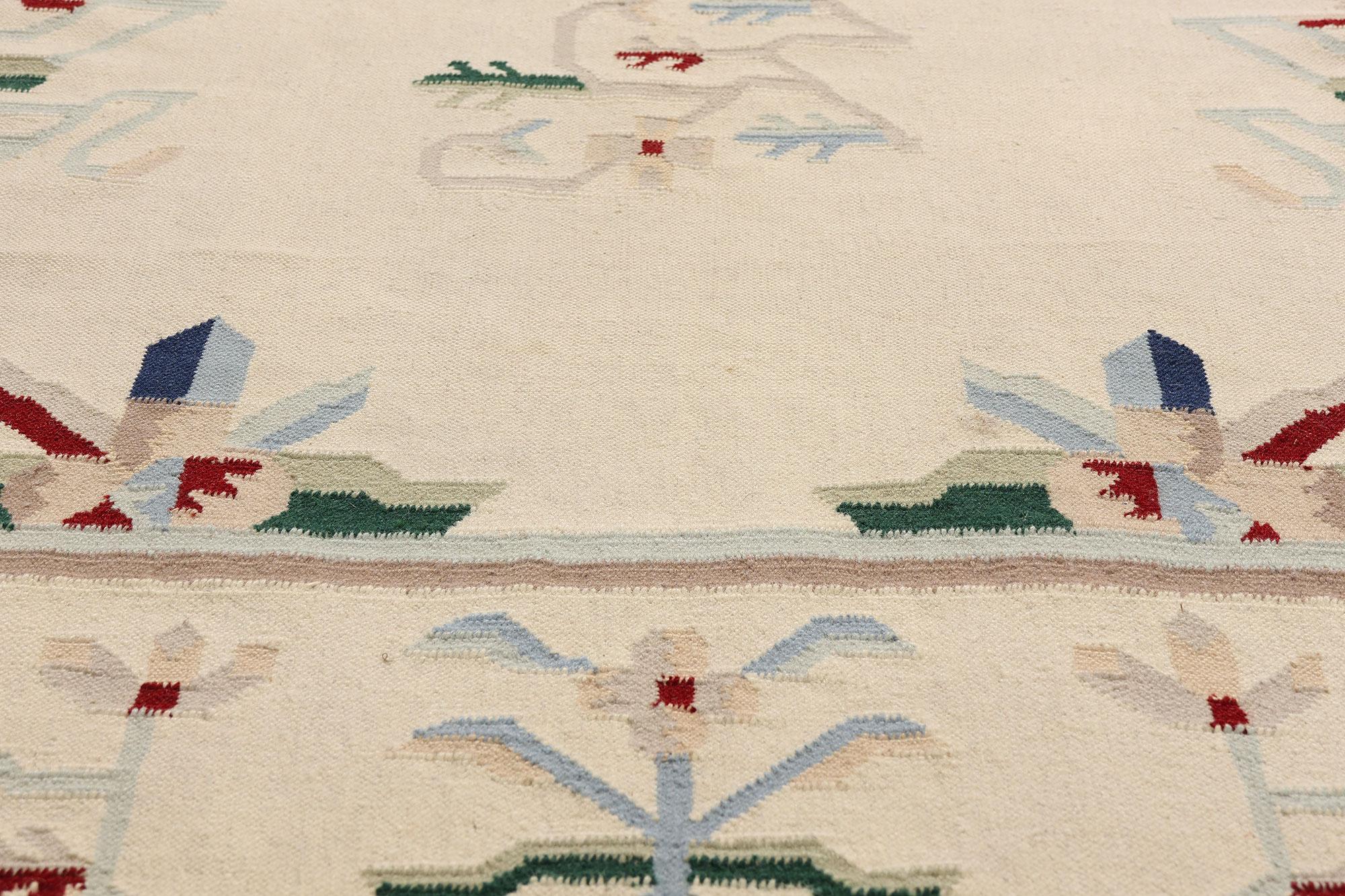 The Ivory Abstraction: A Vintage Indian Dhurrie Rug of Mid-Century Elegance In Good Condition For Sale In Dallas, TX