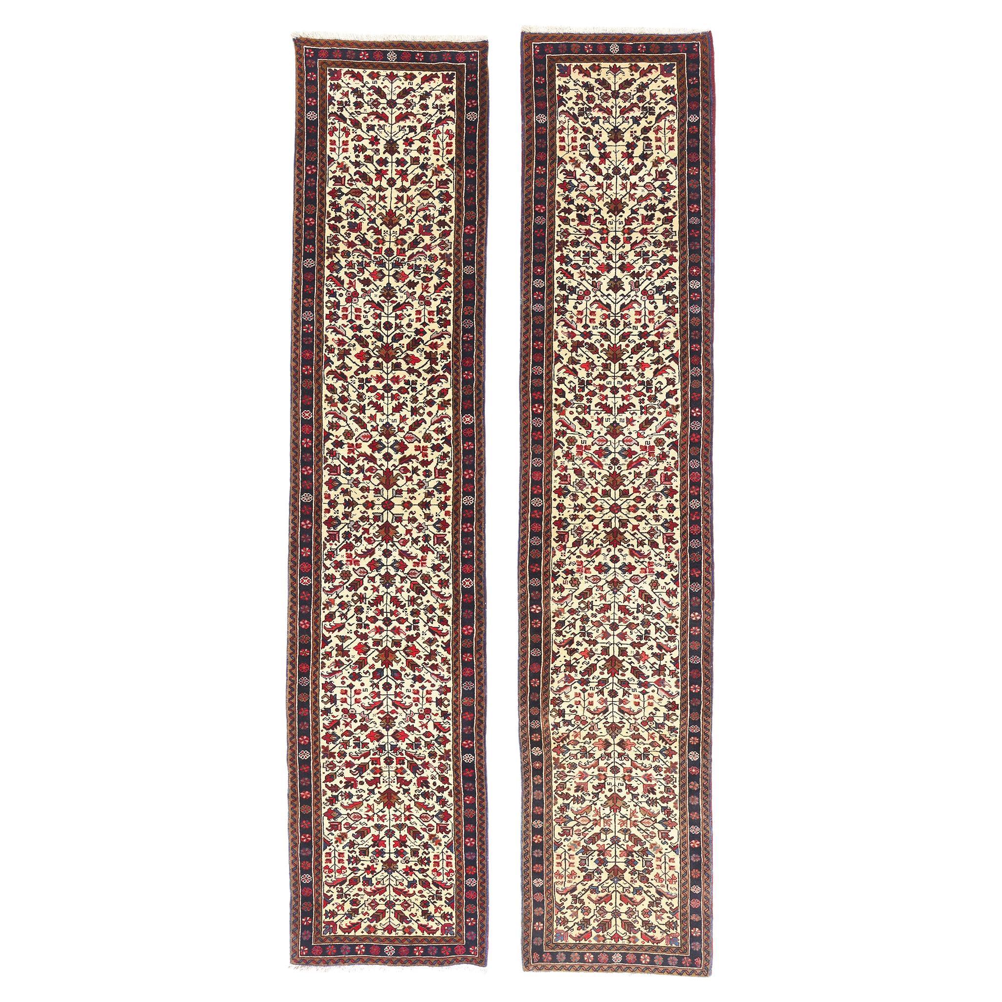 Der Elfenbein-Gartenweg: Seltene persische Heriz-Meisterwerke von zeitlosem Adel im Angebot