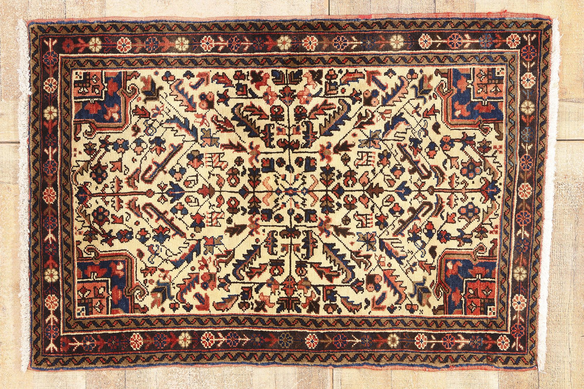 The Ivory Sovereign: A Rare Allover Heriz Masterpiece of Regal Tribal Elegance en venta 2