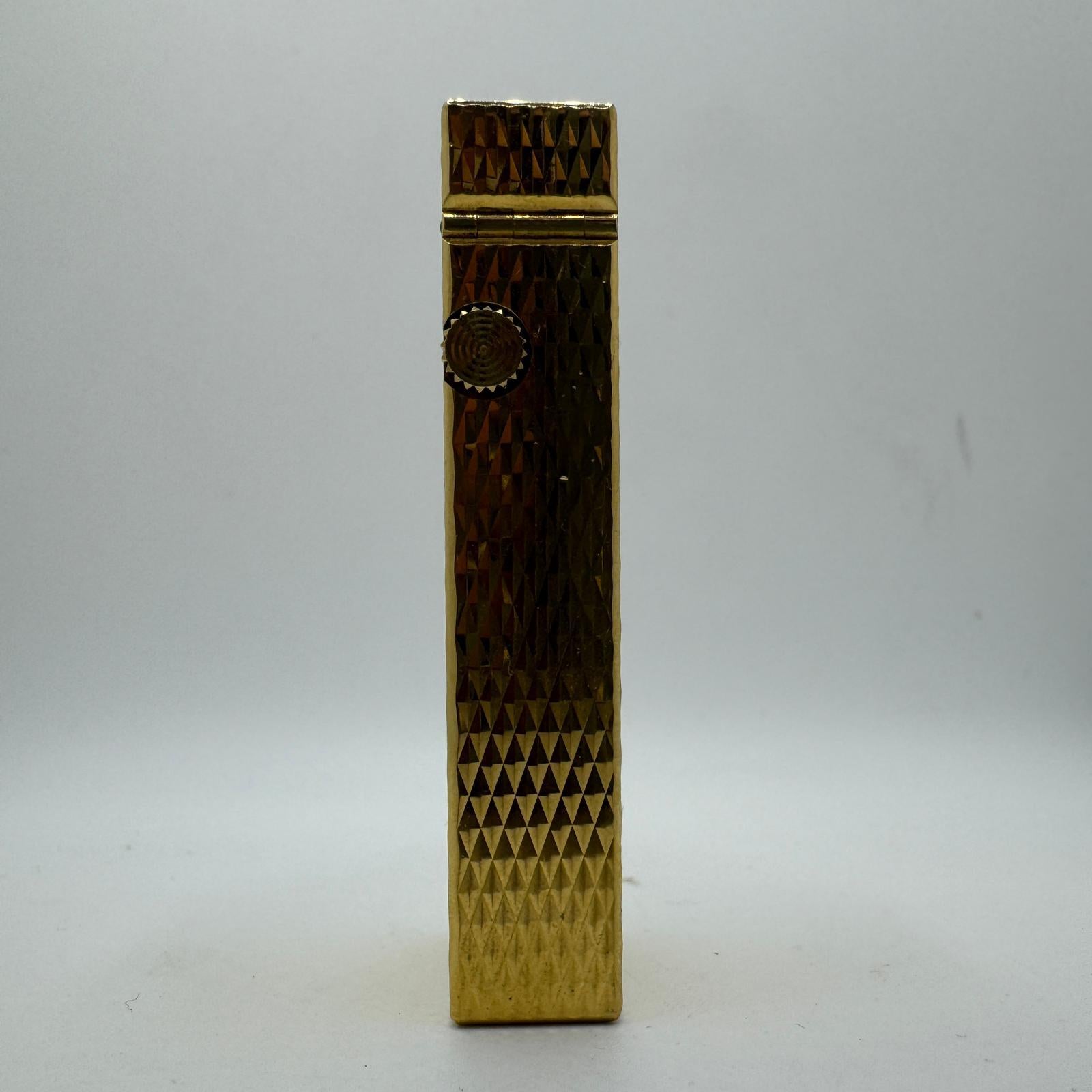Art Deco The James Bond  Iconic Vintage & Elegant Dunhill 18K Gold Plated Circa 1980s For Sale