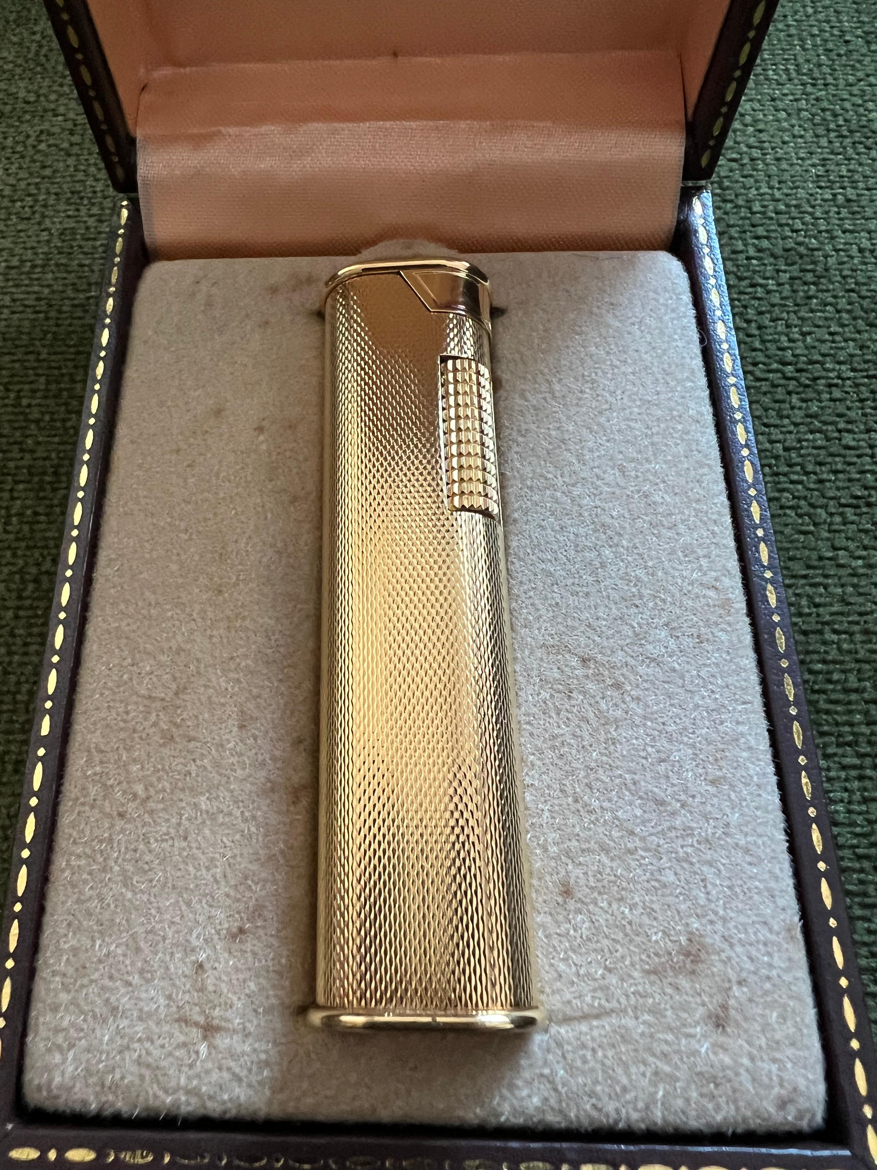 The James Bond Vintage Dunhill Gold Plated Evening Slim Lighter 8
