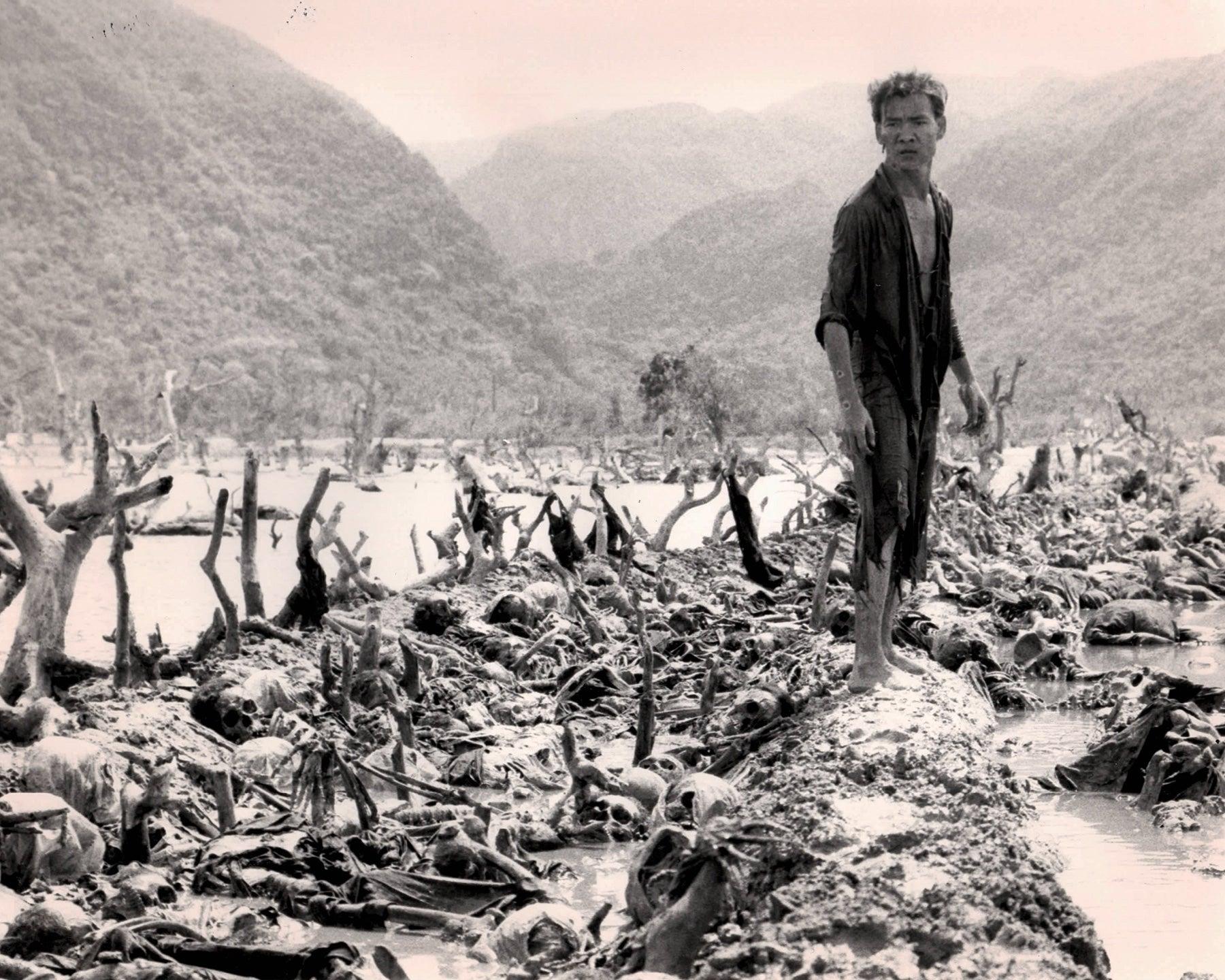 The Killing Fields 1984 Werbung Film Film Presse Standbild Gerahmt (Papier) im Angebot