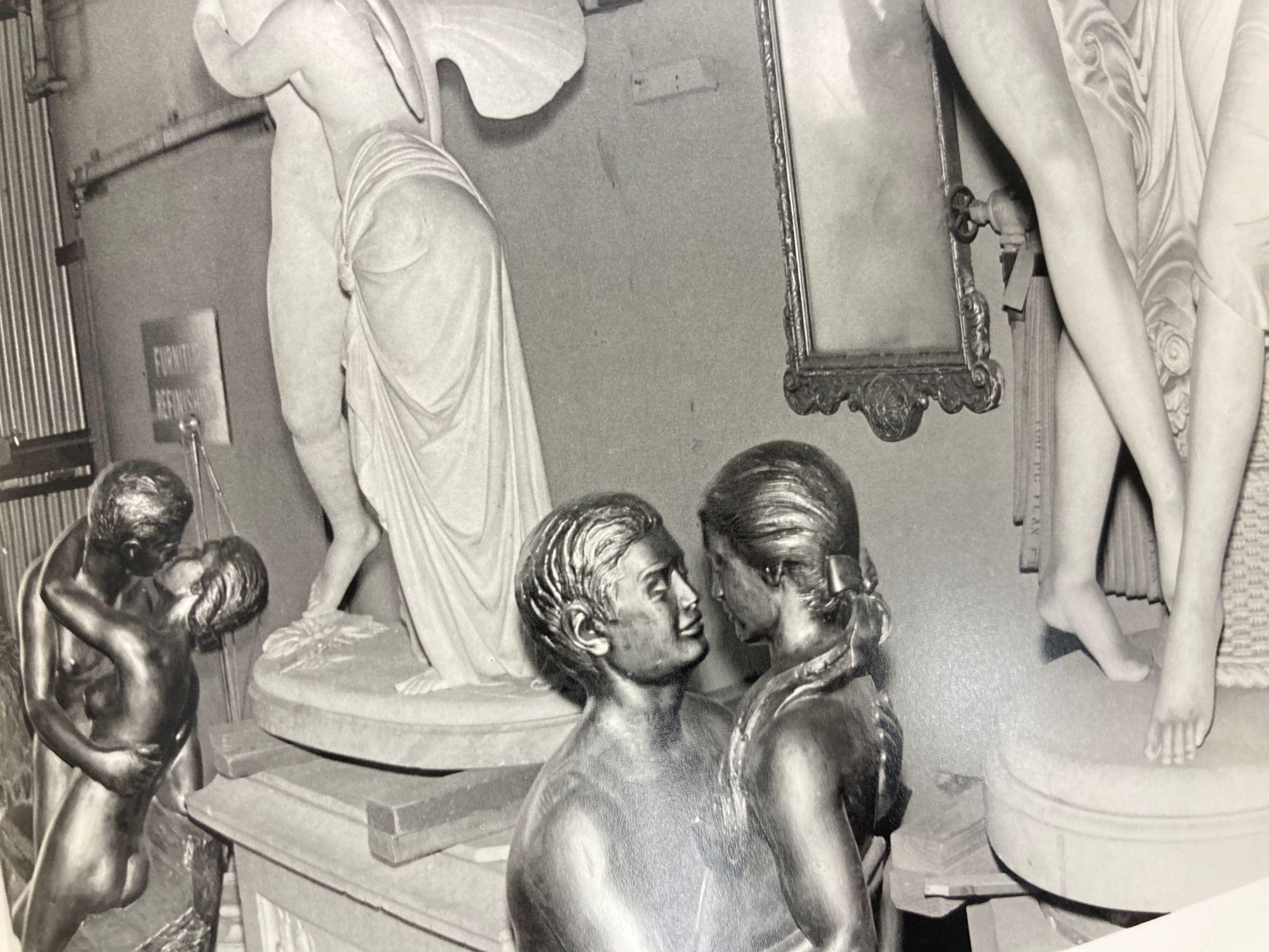Kiss of Apollo Photography, Skulptur aus dem Jahr 1845 bis heute von Jeffrey Fraen im Angebot 7